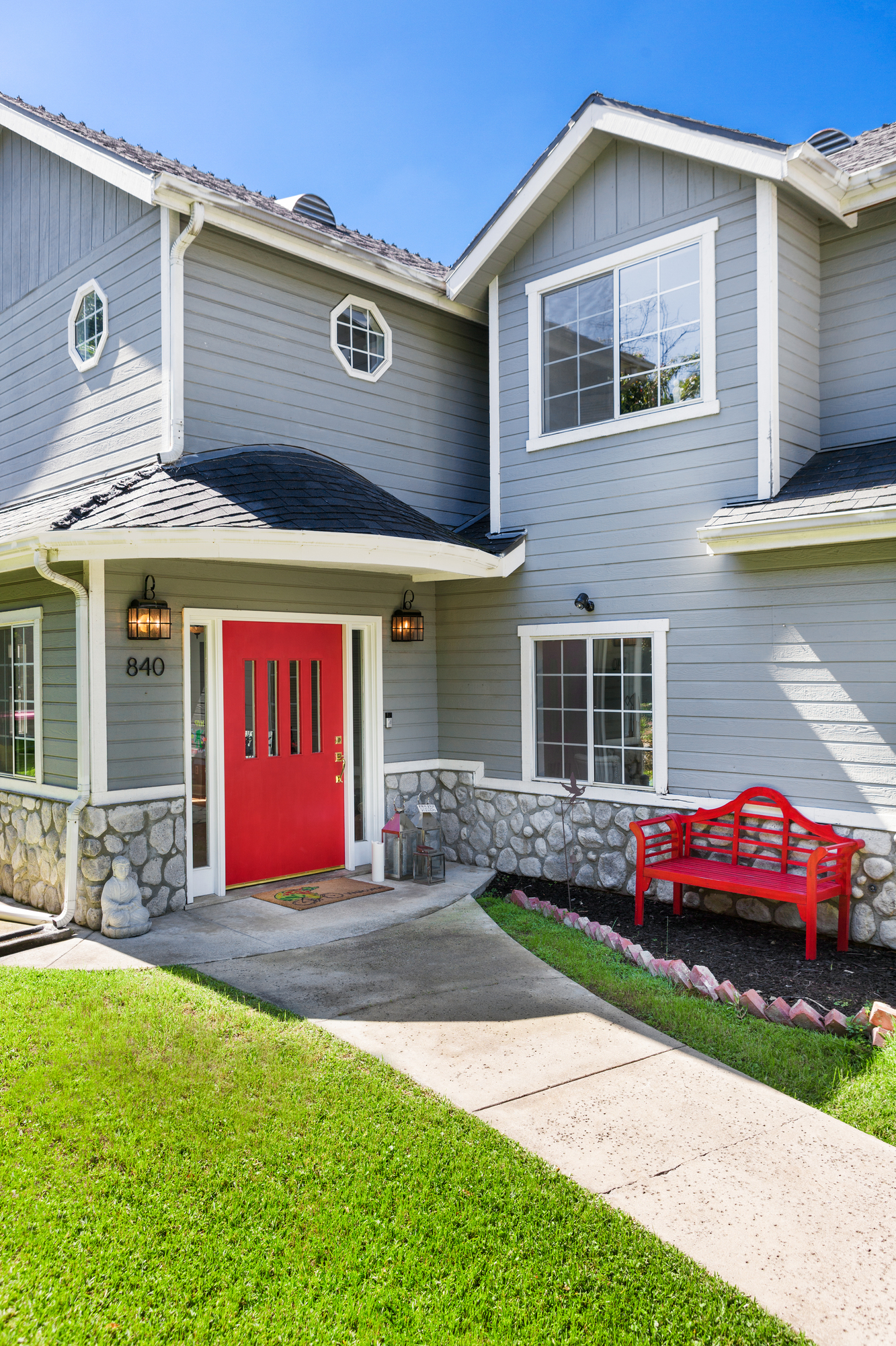 Cape Cod Modern in the Monrovia, California Suburbs - Photo 7