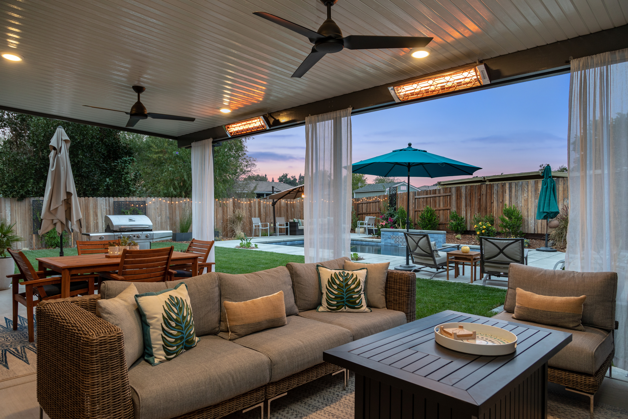 California Casual Outdoor Living Room in Folsom - Photo 5