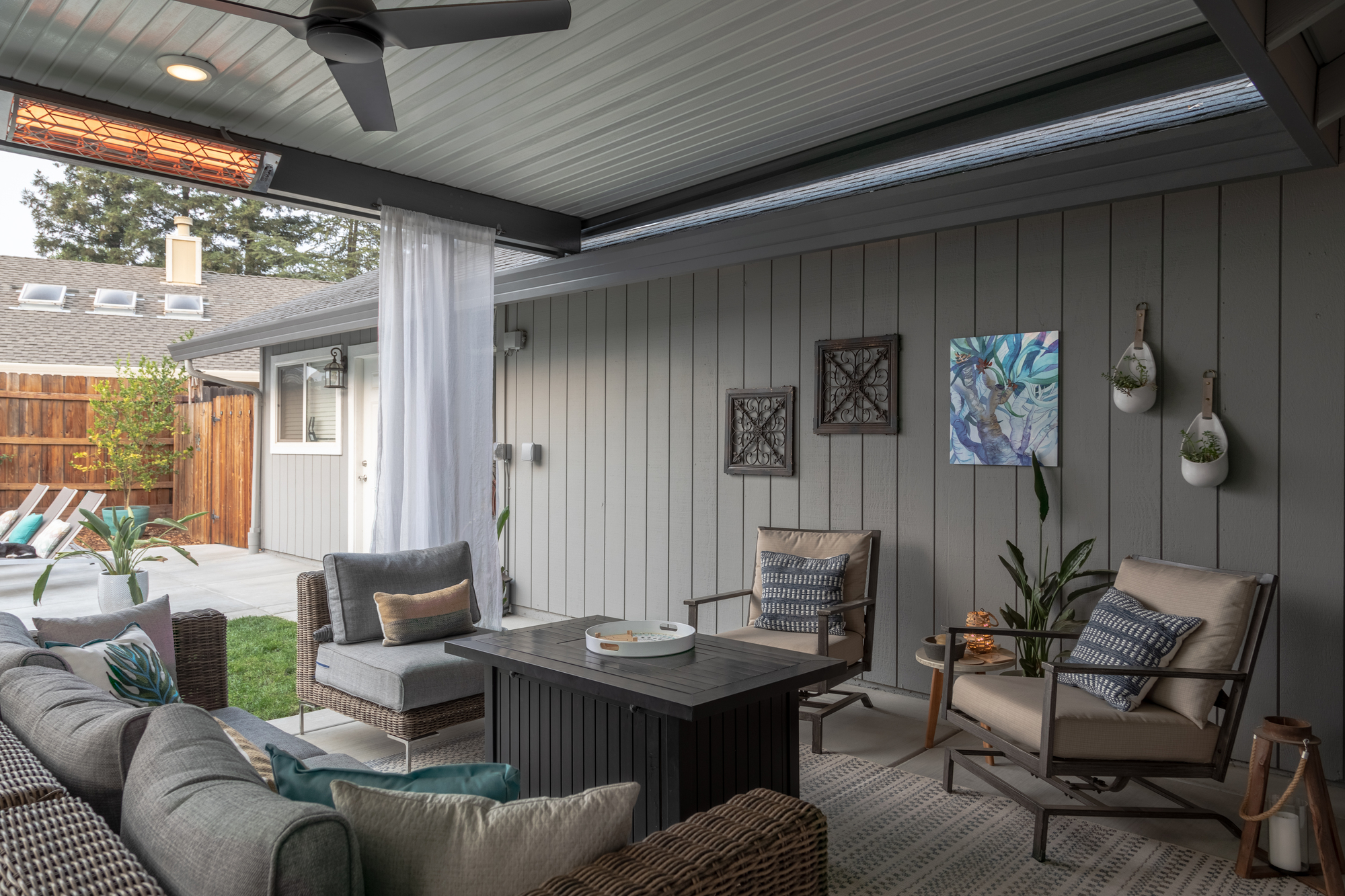 California Casual Outdoor Living Room in Folsom - Photo 7