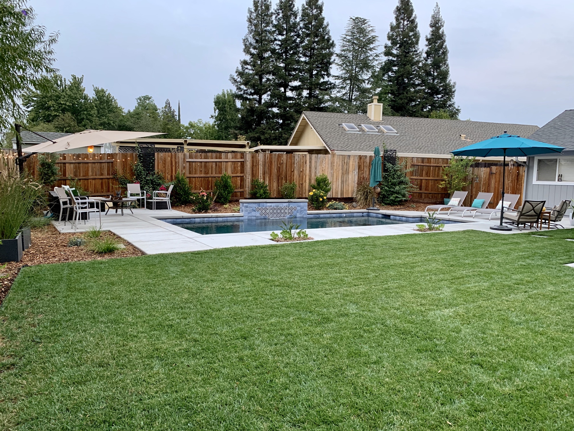 California Casual Outdoor Living Room in Folsom - Photo 11