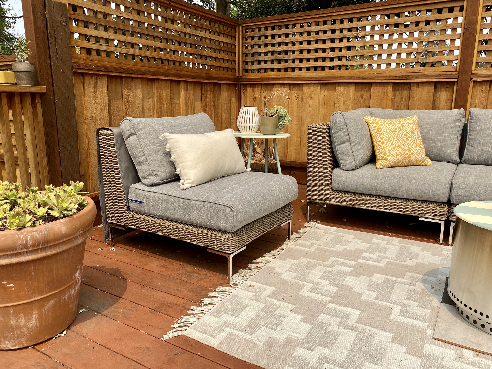 Poolside Neighborhood Hangout in Redwood City, CA - Photo 7