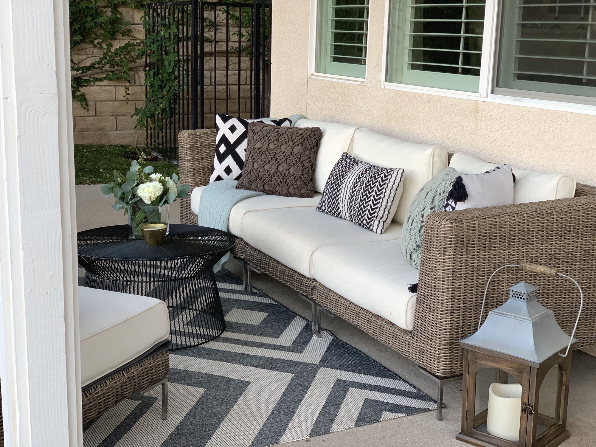 Santa Clarita Family Home - Photo 1