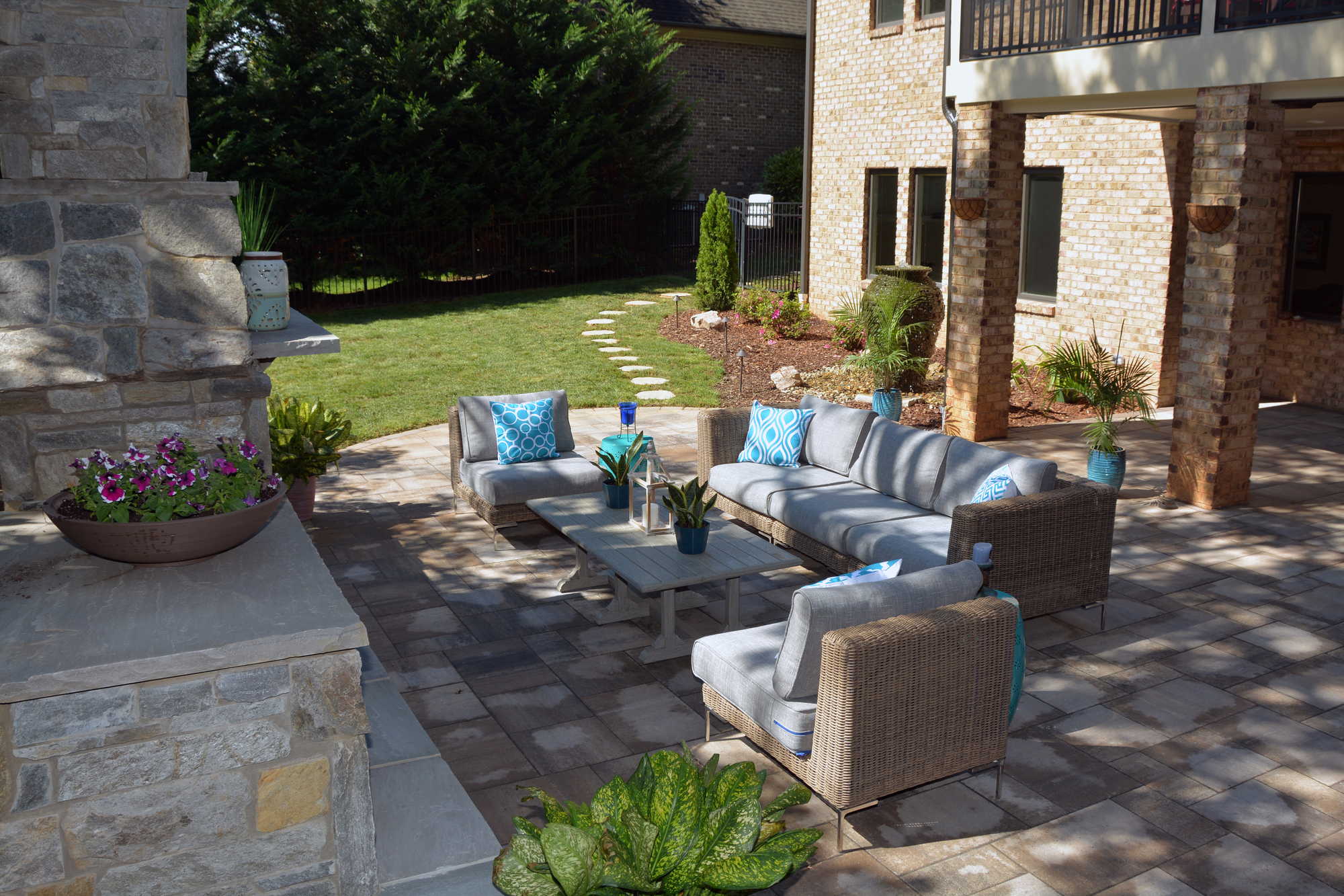 A Space for Socializing in Greensboro - Photo 3