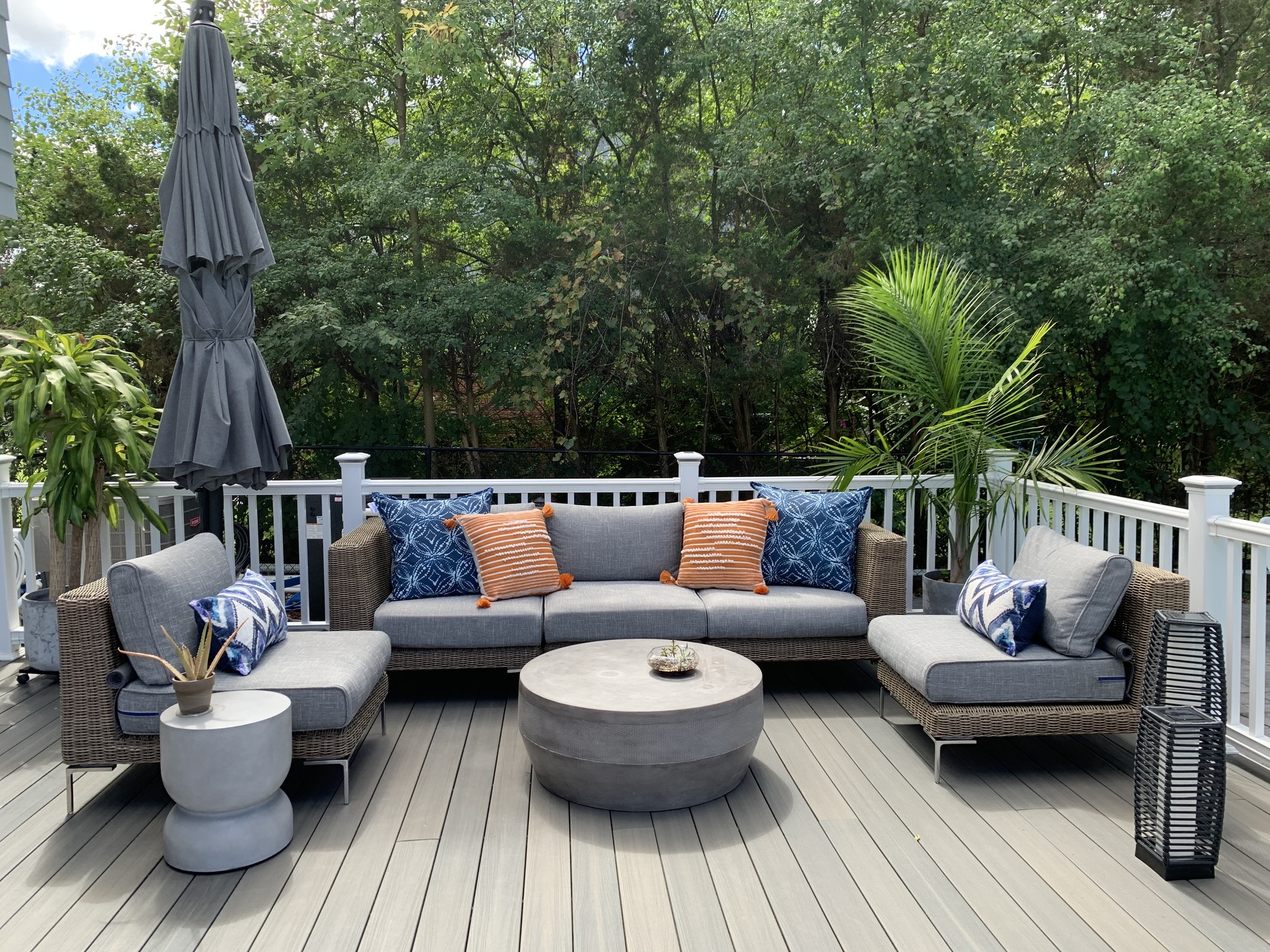 Private Oasis in Bloomfield Hills - Photo 2