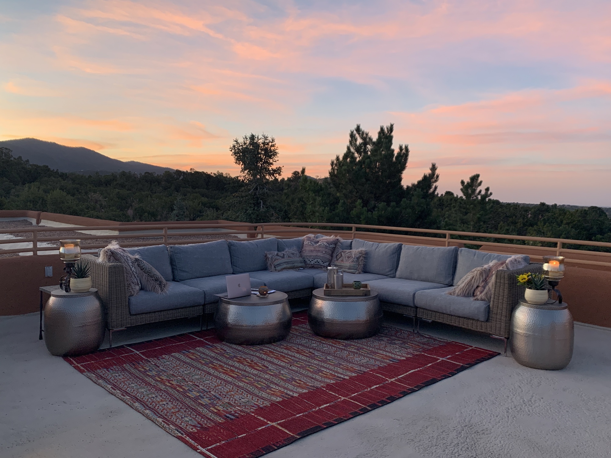 Enchanting Santa Fe Rooftop with 360 Horizon Views - Photo 10