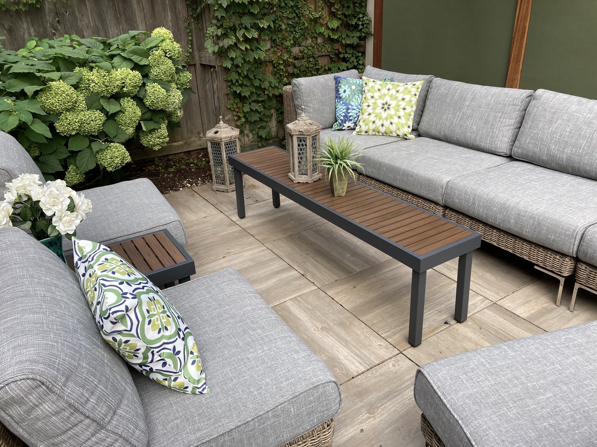 A Cozy and Contemporary Backyard in Chicago - Photo 2