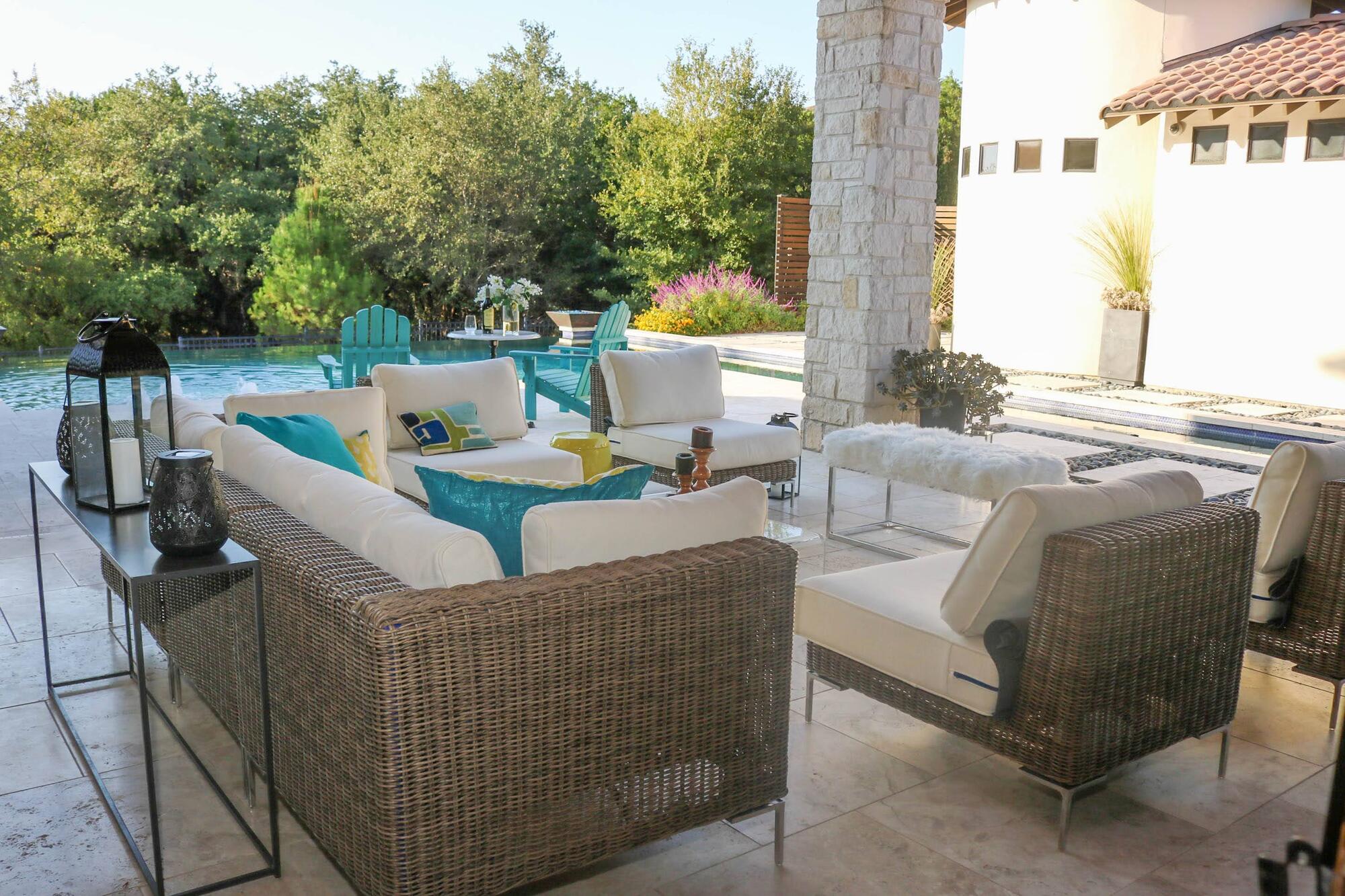 Poolside Paradise in San Antonio, Texas - Photo 2