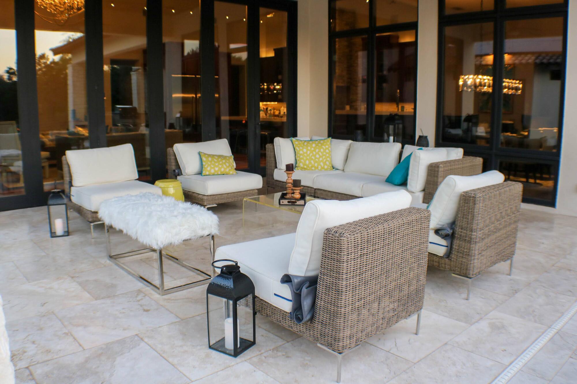 Poolside Paradise in San Antonio, Texas - Photo 3