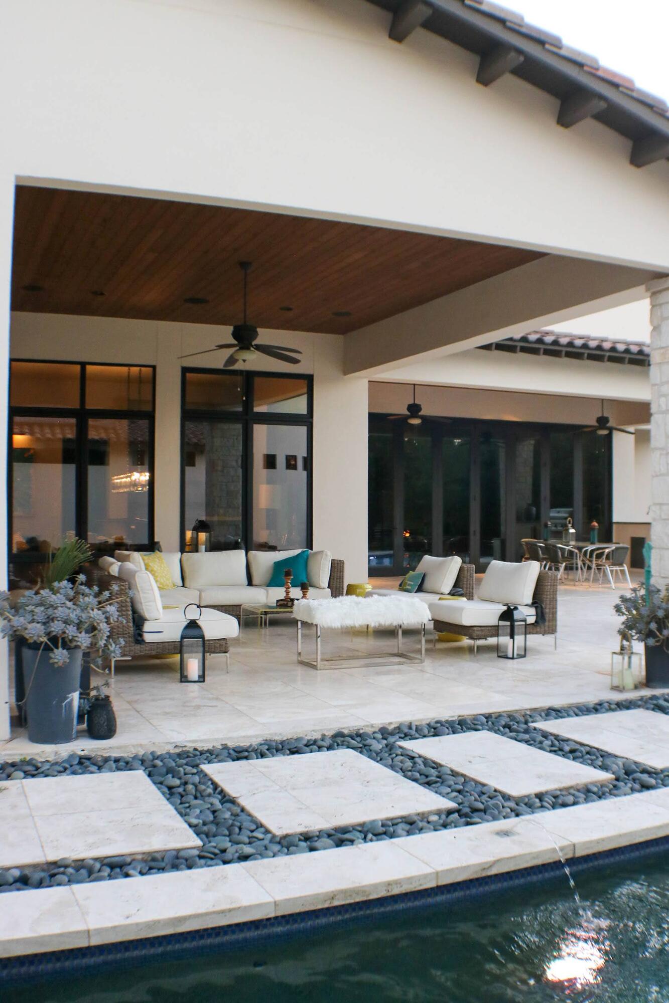 Poolside Paradise in San Antonio, Texas - Photo 7