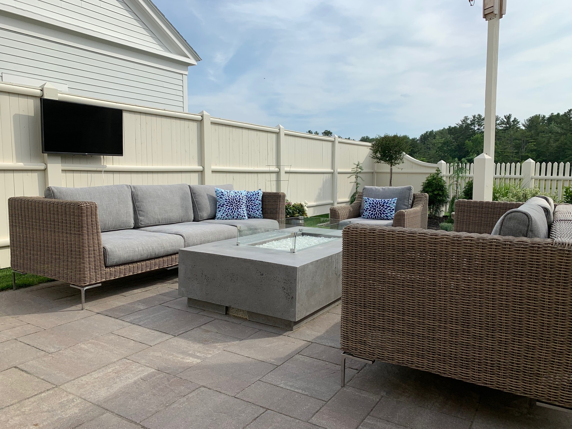 Cozy Backyard Patio in Scarborough, Maine - Gallery photo 3 of 9