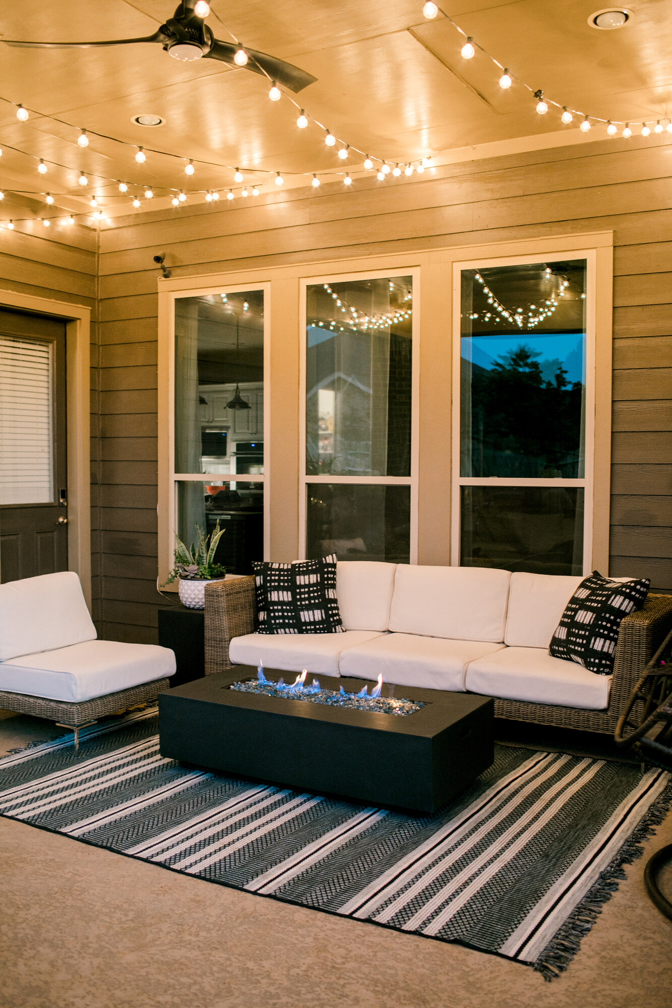 Outdoor Oasis in Texas - Photo 11