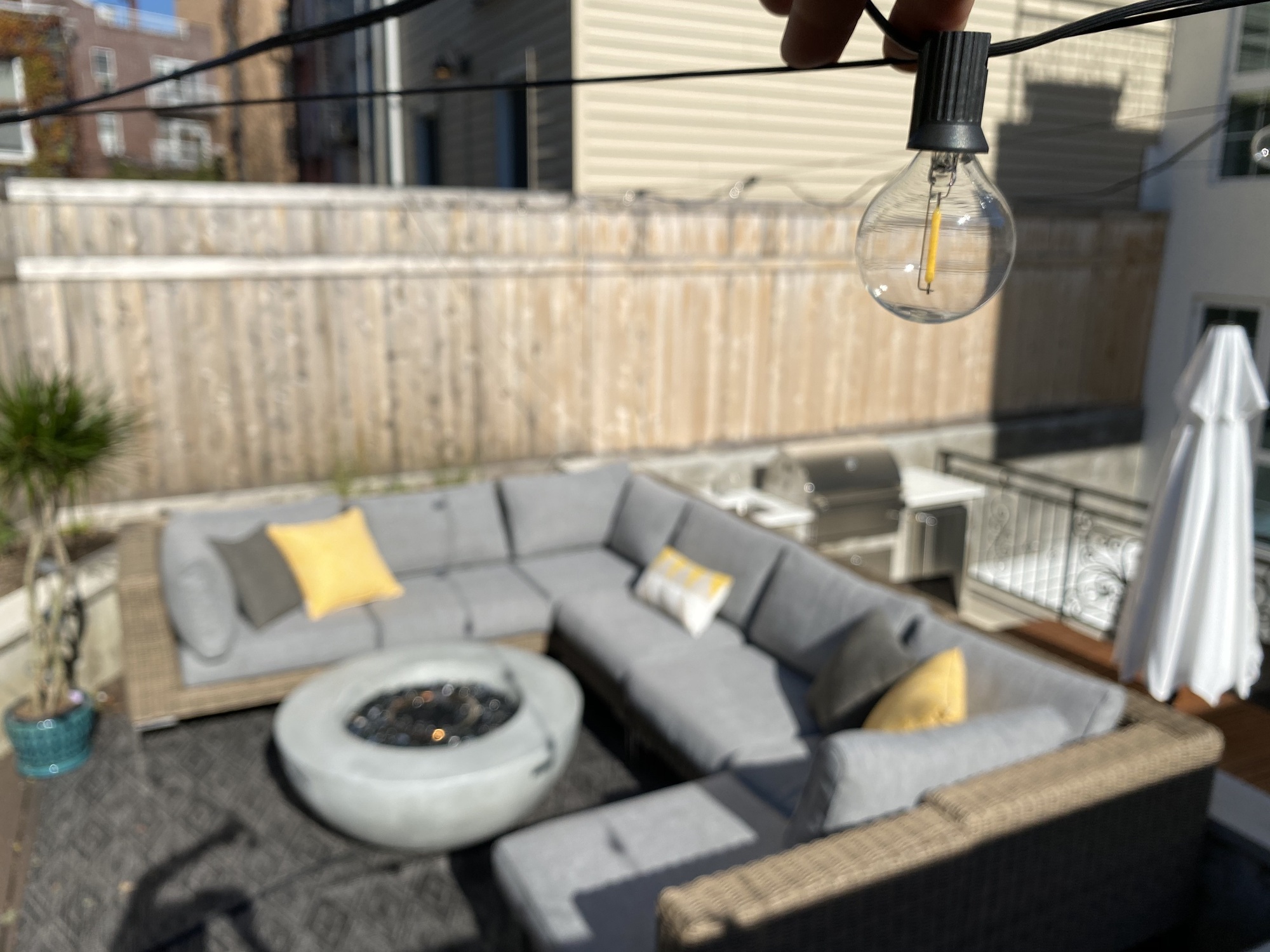 Coveted Backyard Space in Brooklyn - Photo 6