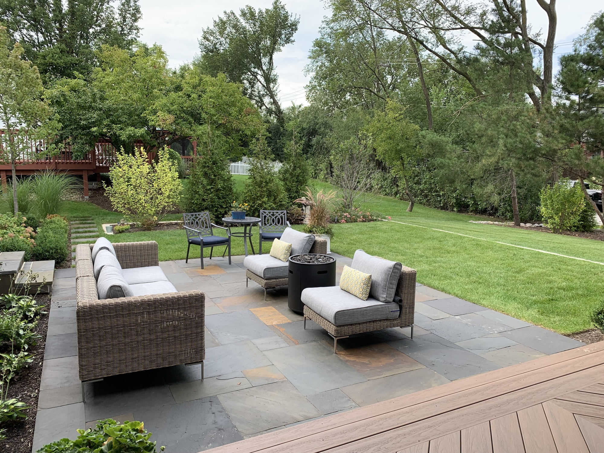 An Inspired Garden Retreat in Willowbrook, IL - Photo 1