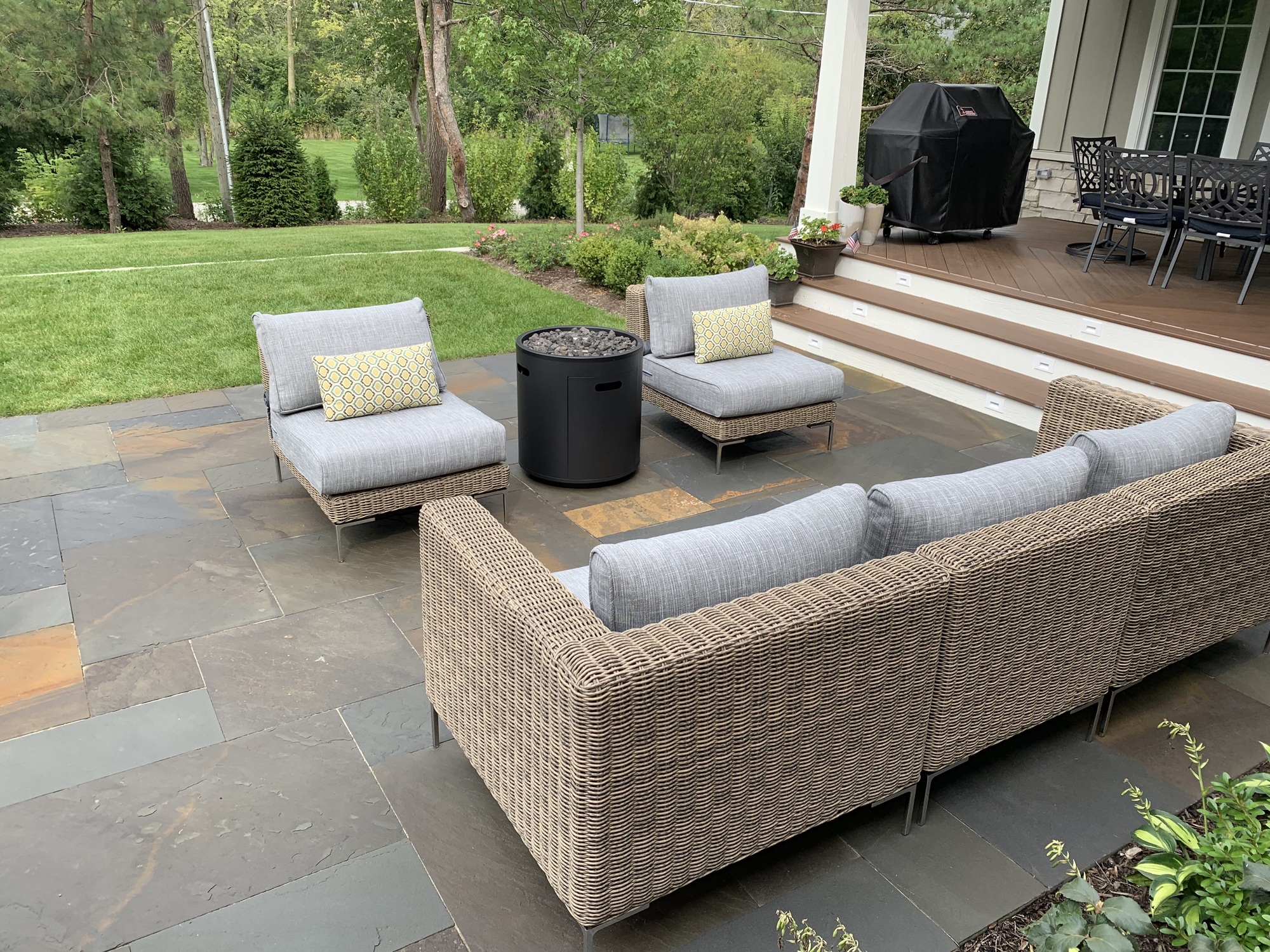 An Inspired Garden Retreat in Willowbrook, IL - Photo 6