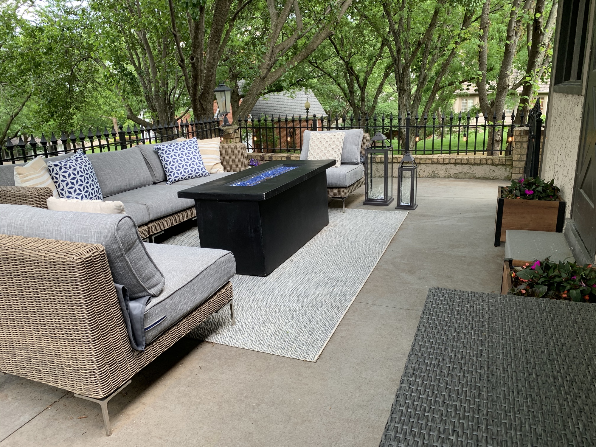 Midwestern Haven in Leawood, KS - Photo 2