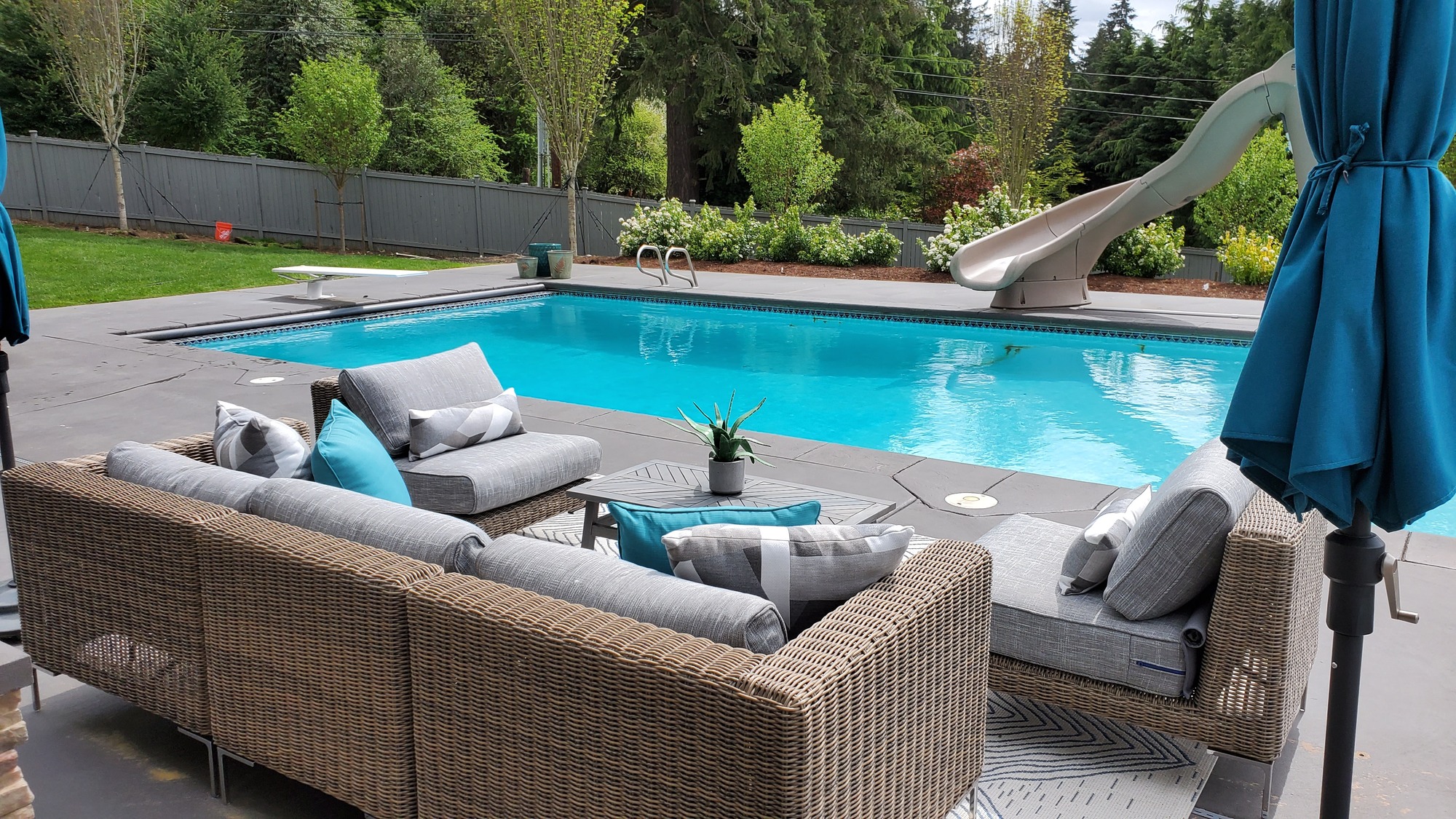 Pool Deck with Modern Flair in Washington State - Gallery photo 7 of 9