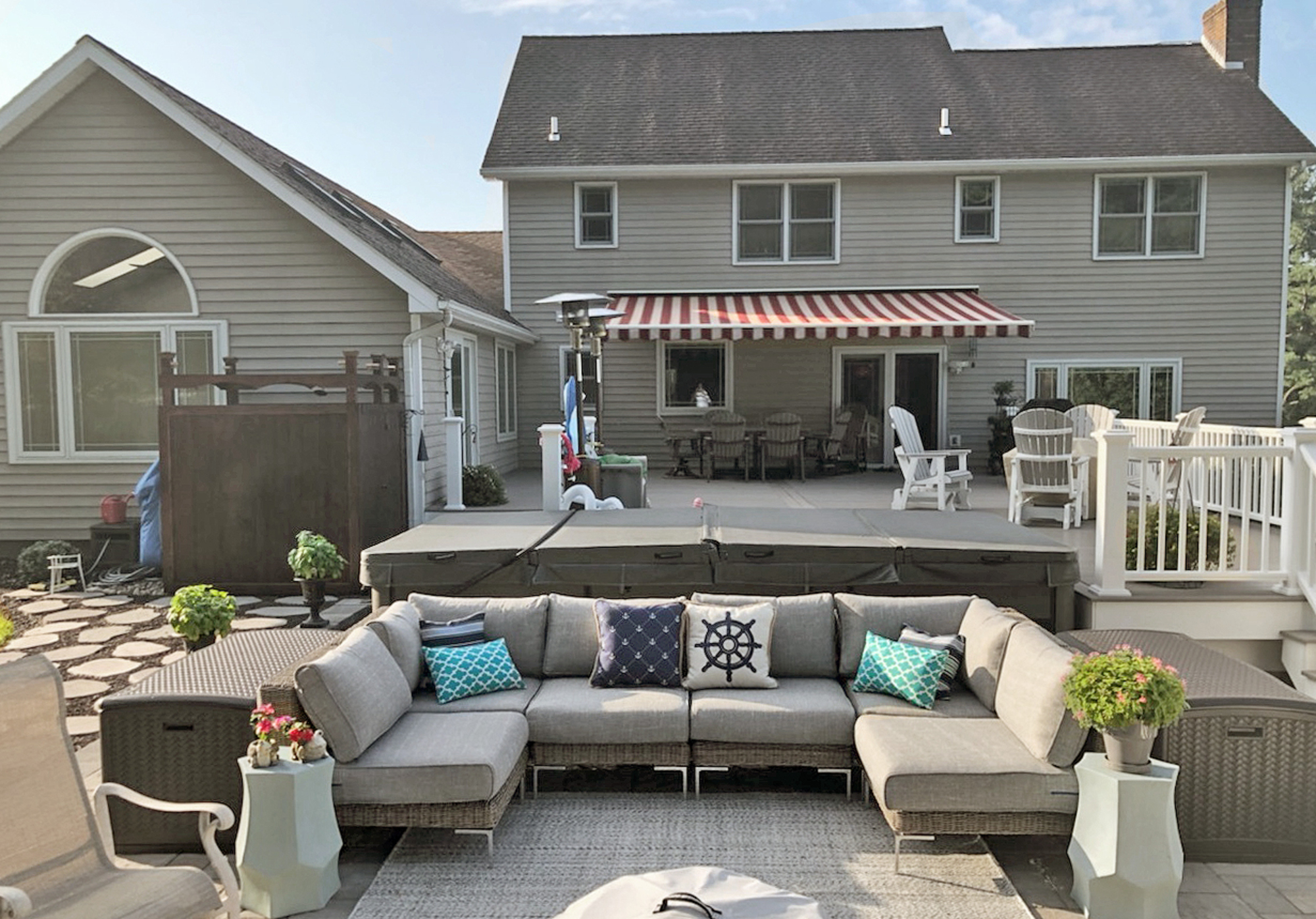 Cozy, Contemporary Patio in Upstate New York - Photo 4