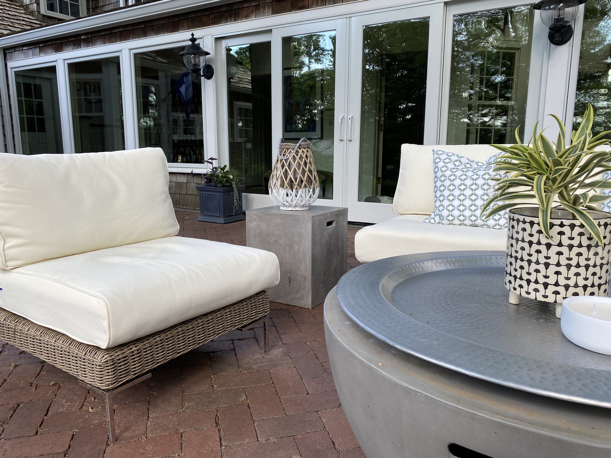 Historic Patio in Omaha, Nebraska - Photo 7