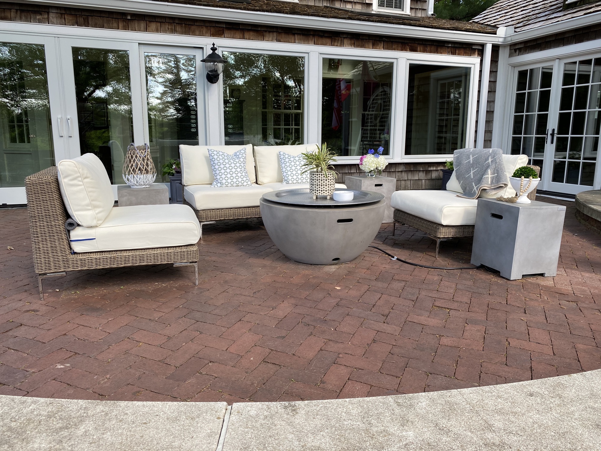 Historic Patio in Omaha, Nebraska - Photo 9