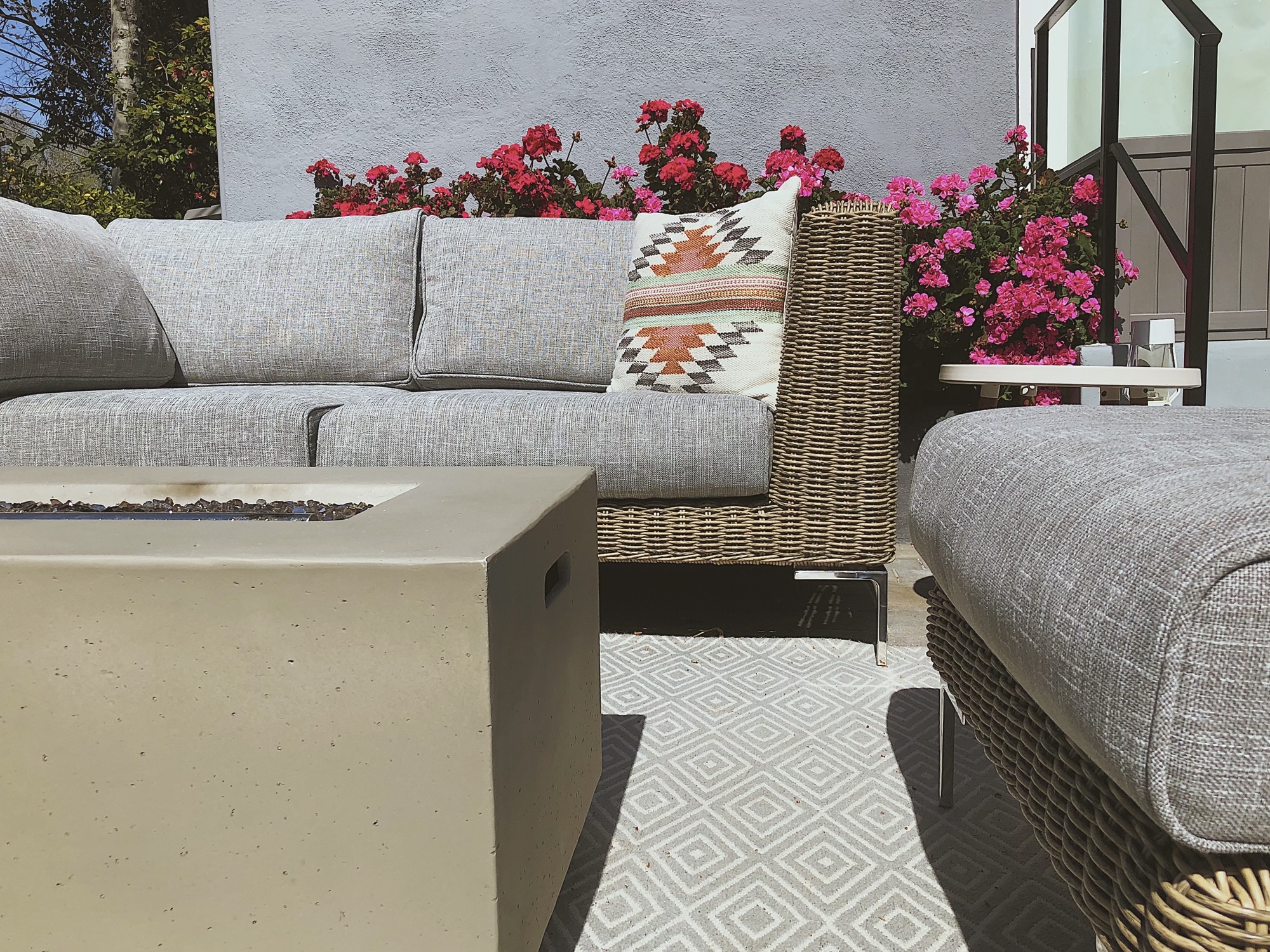 Contemporary Backyard in San Mateo, CA - Photo 1