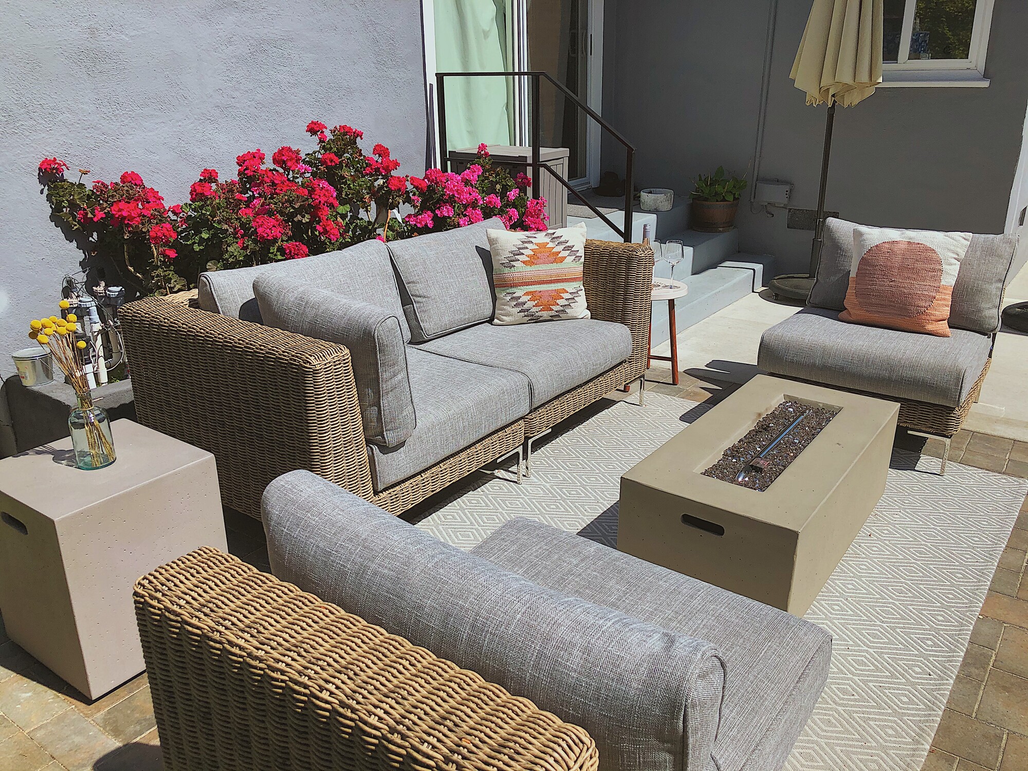 Contemporary Backyard in San Mateo, CA - Photo 2