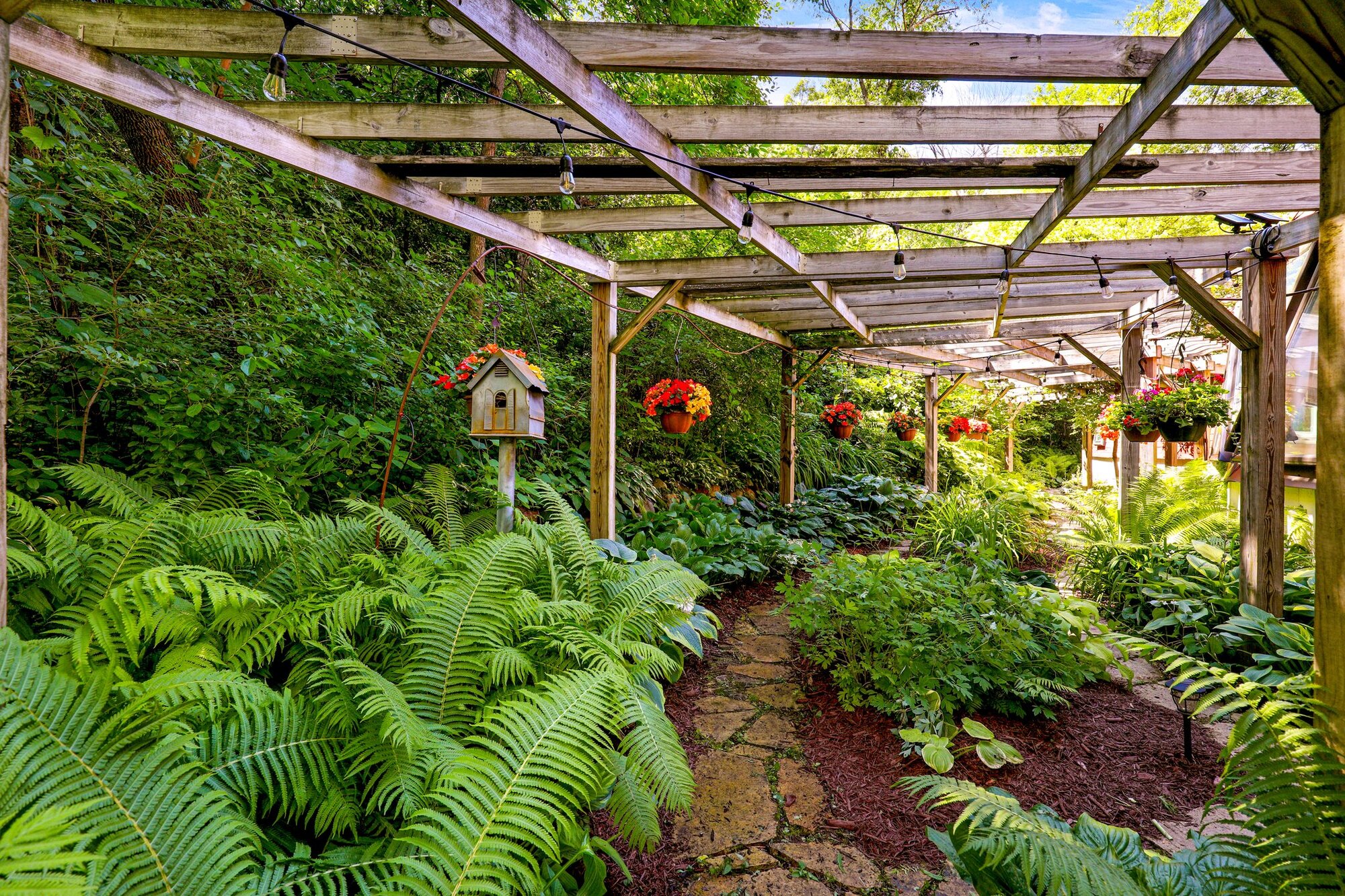 Garden Deck Getaway in Prairie, MN - Photo 5