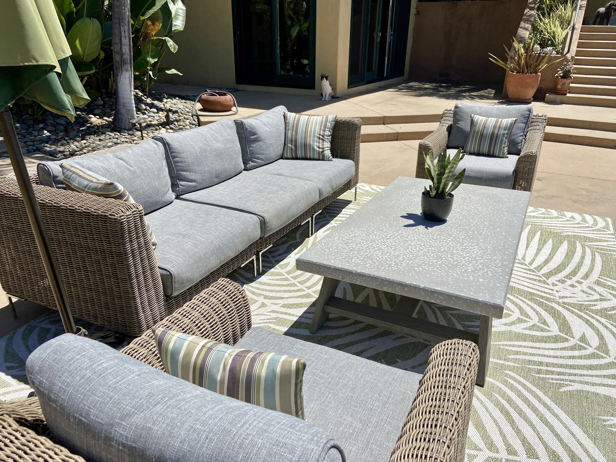 Earthy, Relaxing Pool Deck in Southern California - Photo 4
