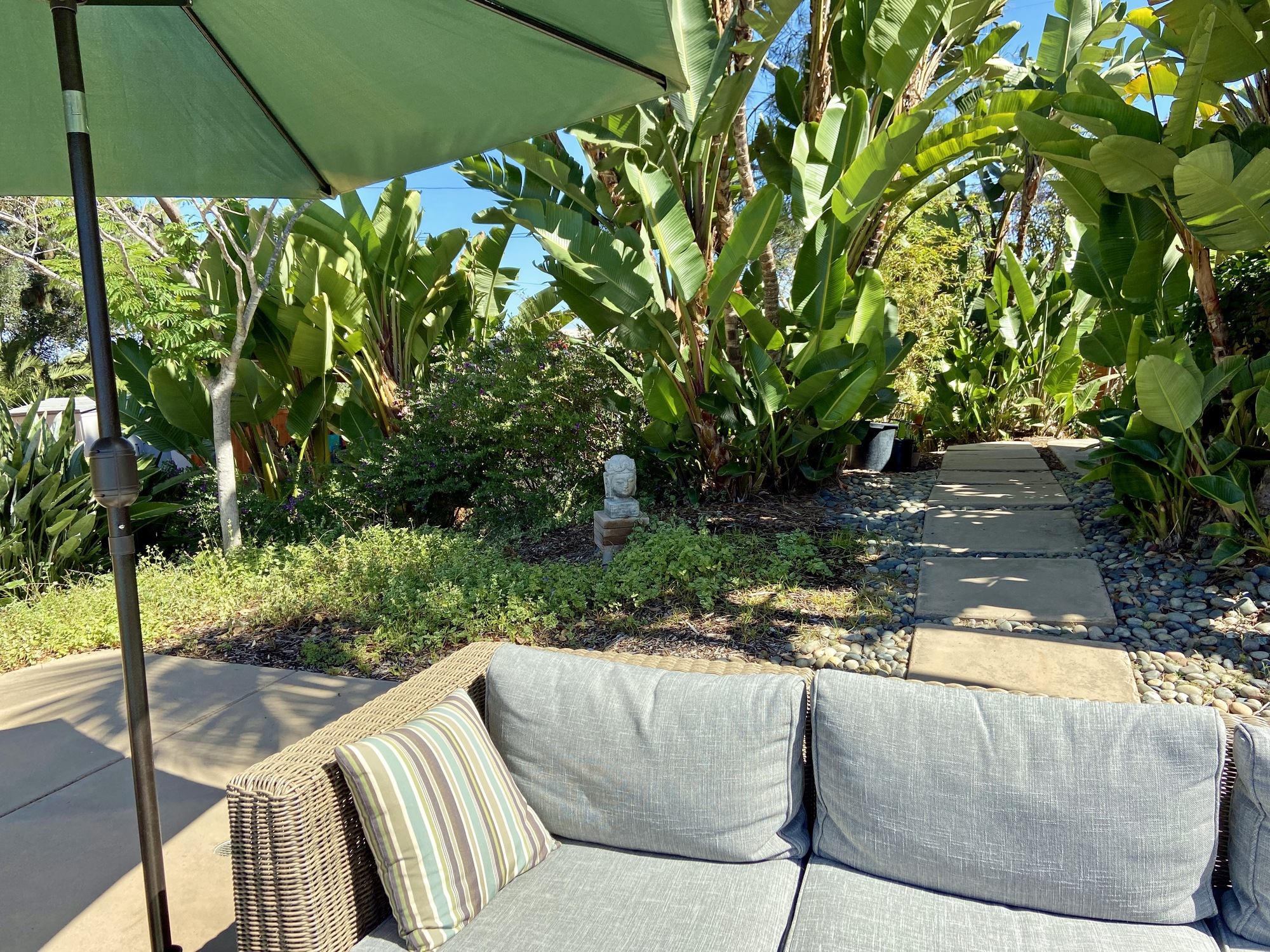 Earthy, Relaxing Pool Deck in Southern California - Photo 9