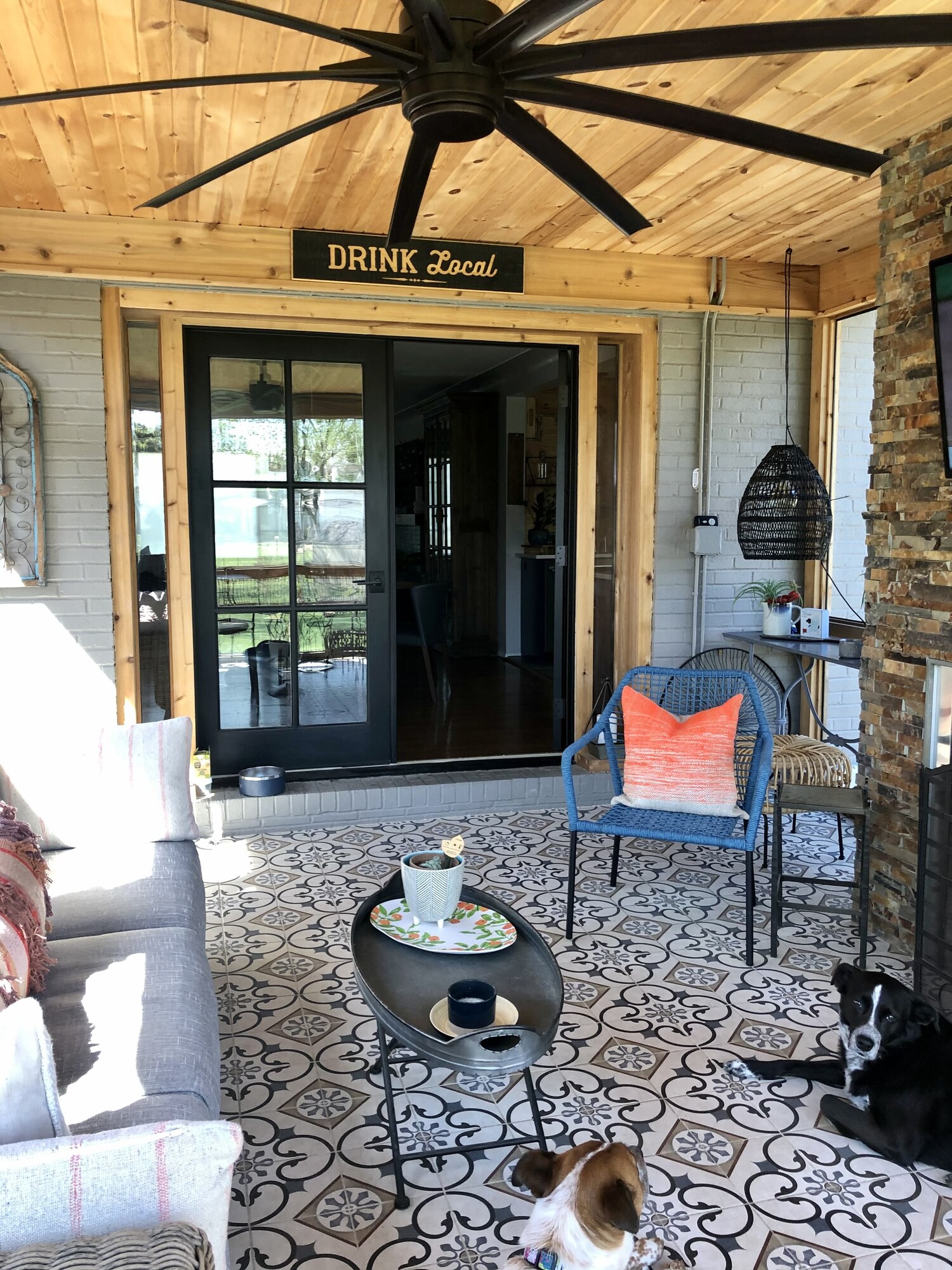 Relaxing Porch in South City St. Louis, MO - Photo 5