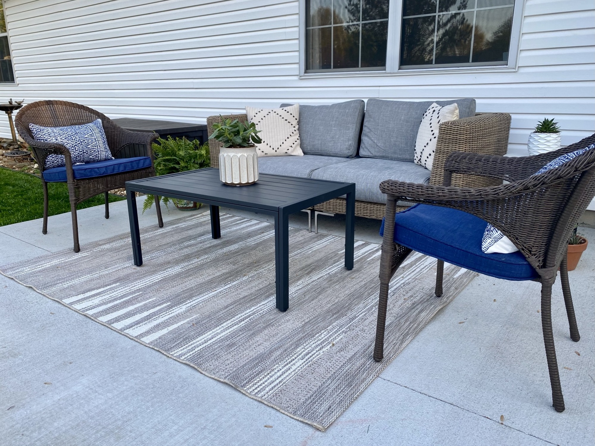 Kid-Friendly Patio in Springfield, Missouri - Photo 1