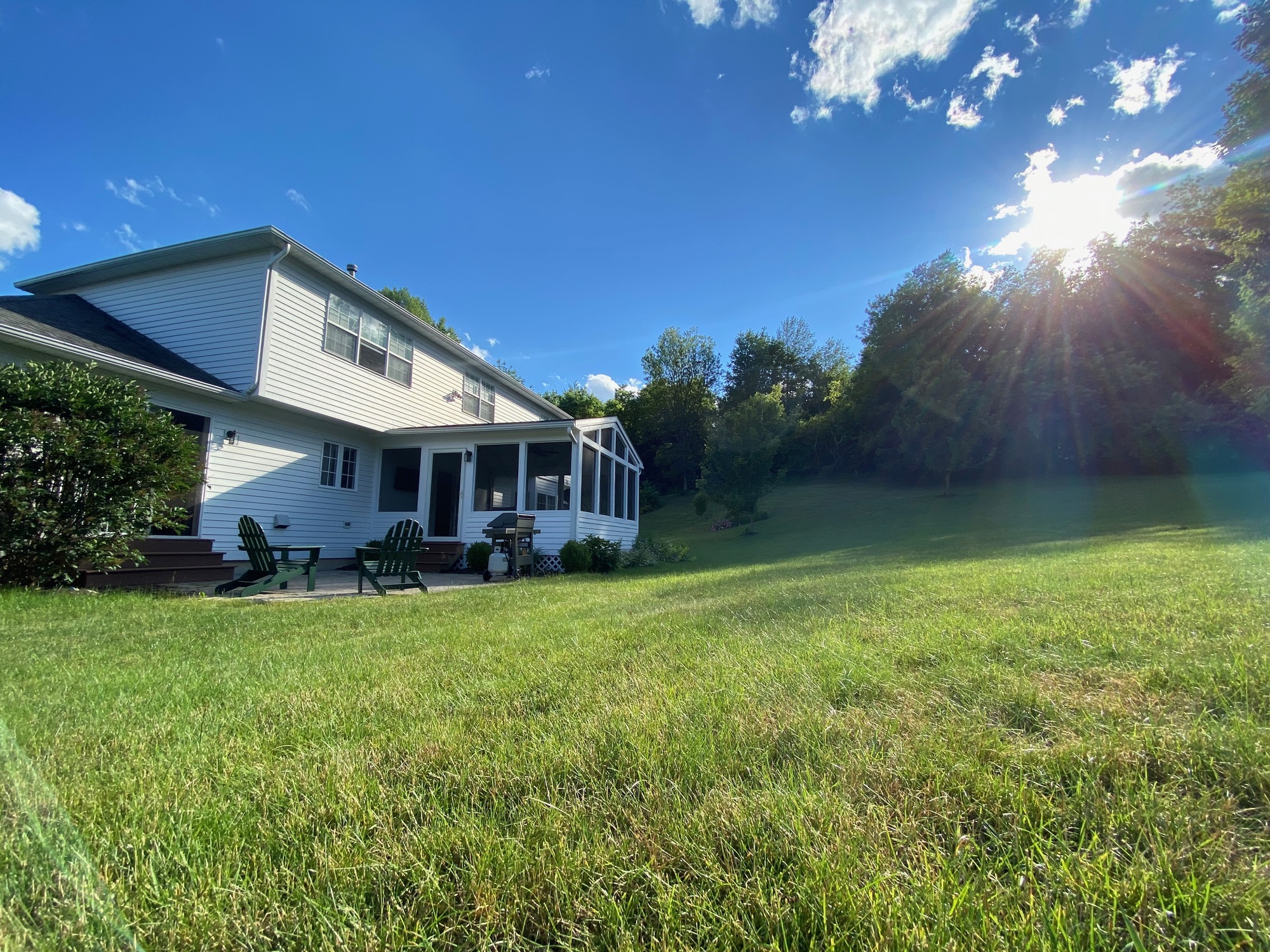A New York Director’s Spacious Screened-In Porch - Photo 5