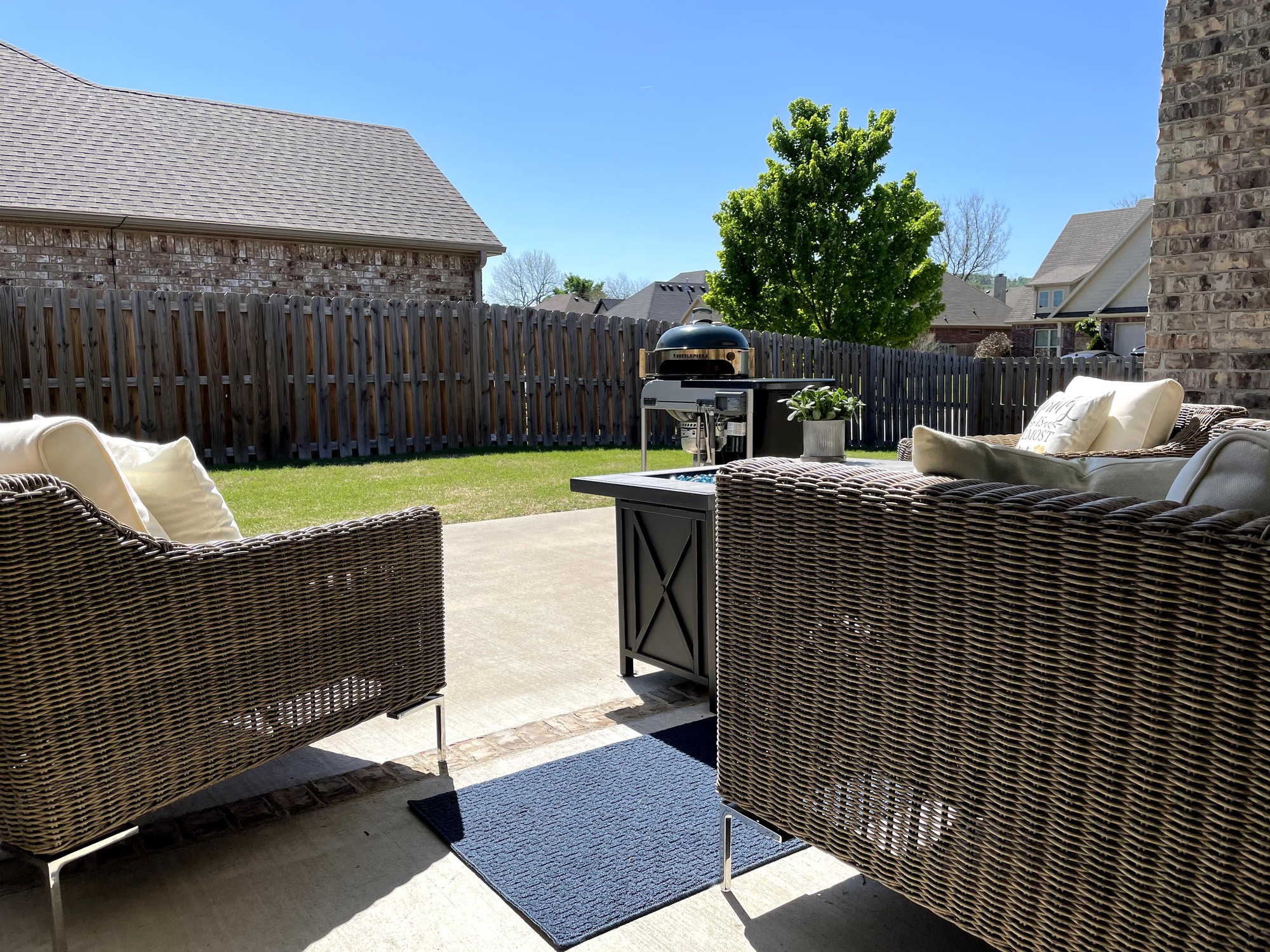 A Sports-Loving Family’s Modern Gathering Space in Fayetteville, AR - Photo 5