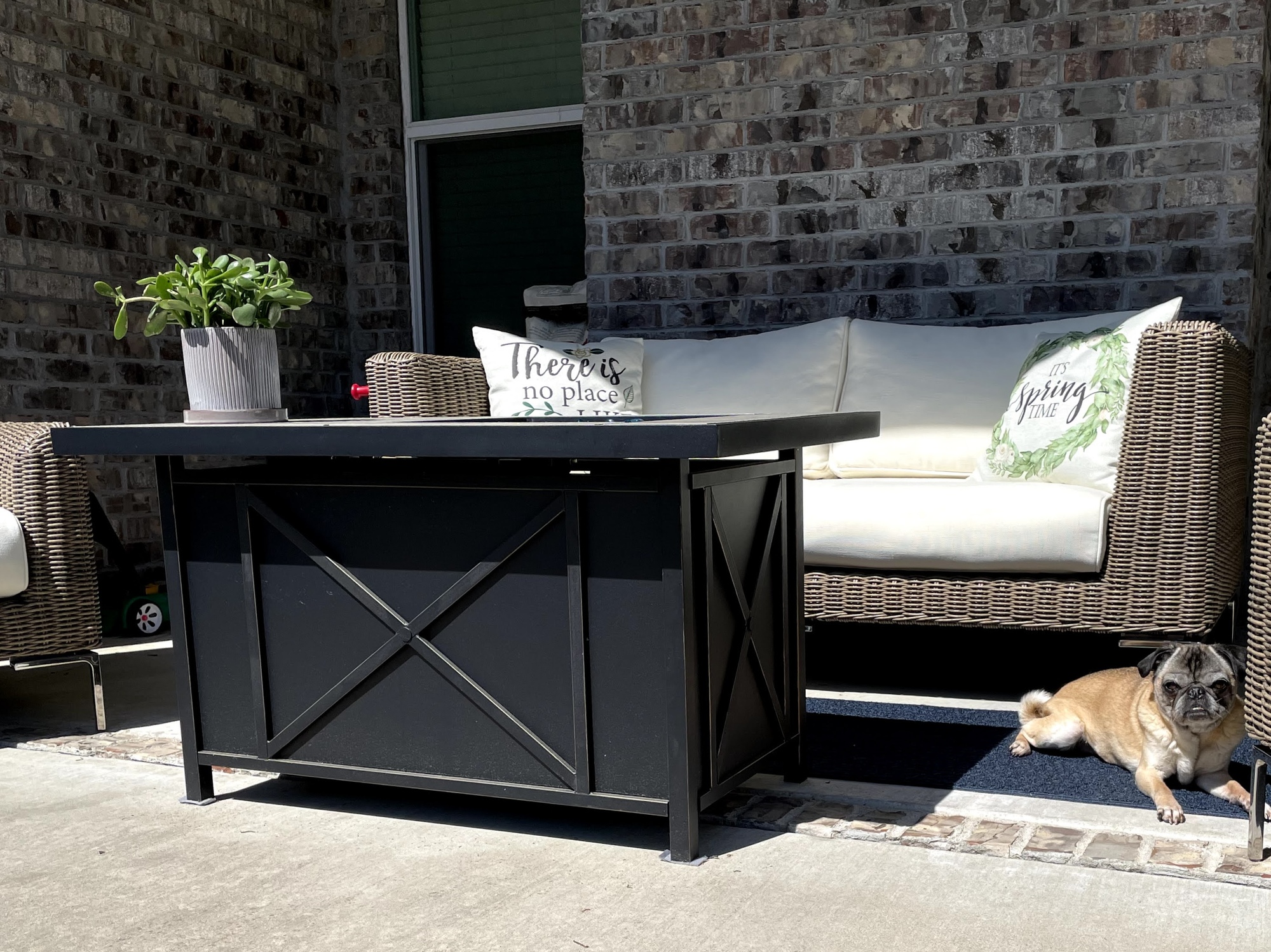 A Sports-Loving Family’s Modern Gathering Space in Fayetteville, AR - Photo 7