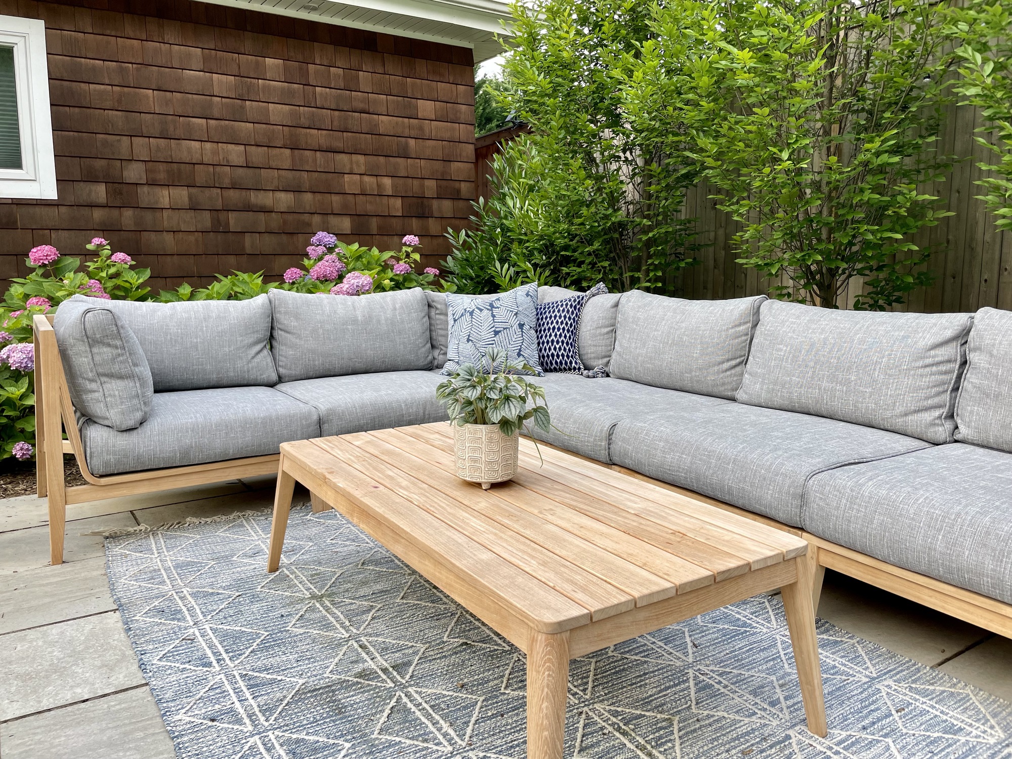 A Music-Loving Family’s Backyard Pool Deck - Photo 1