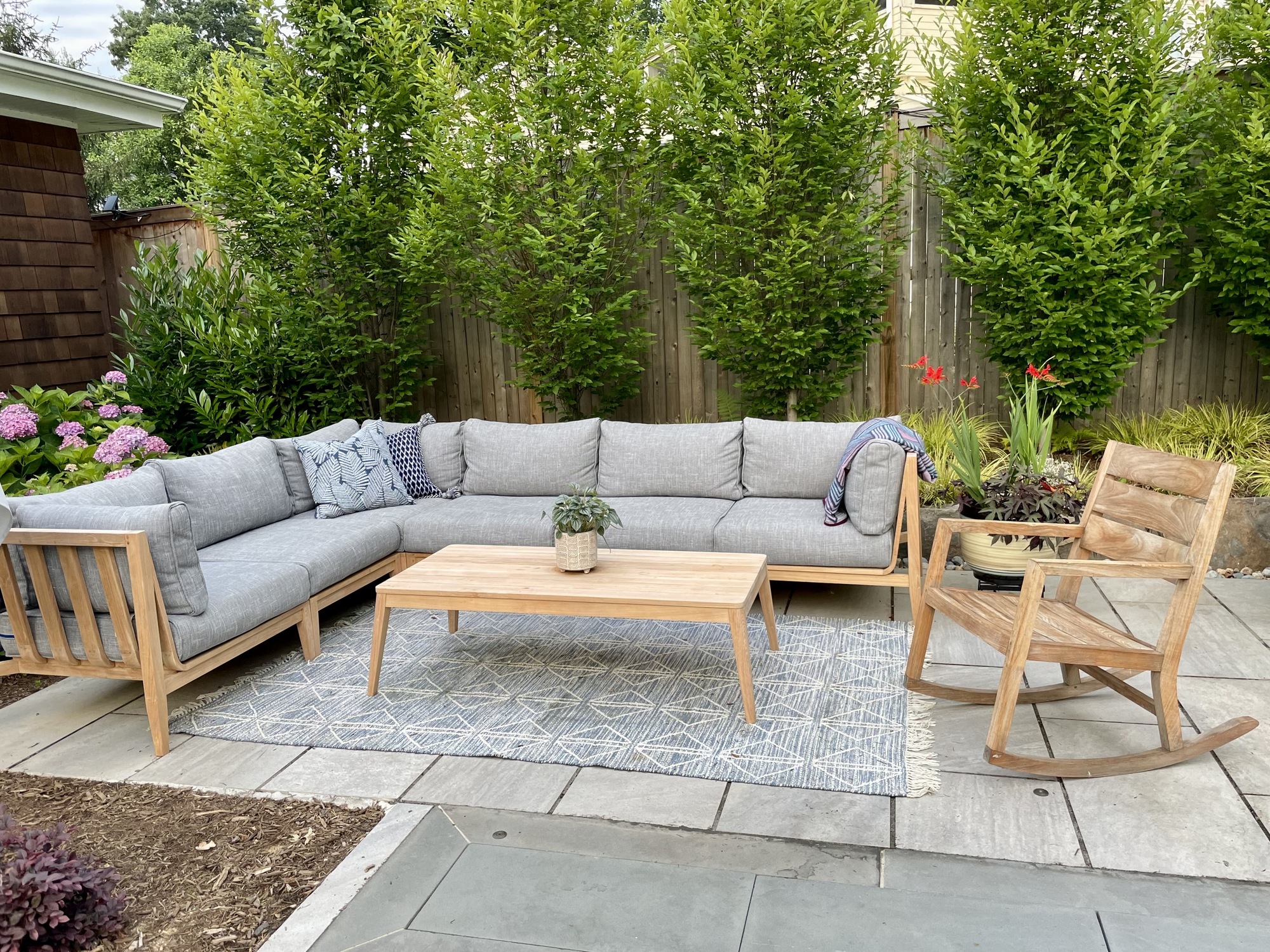 A Music-Loving Family’s Backyard Pool Deck - Photo 3