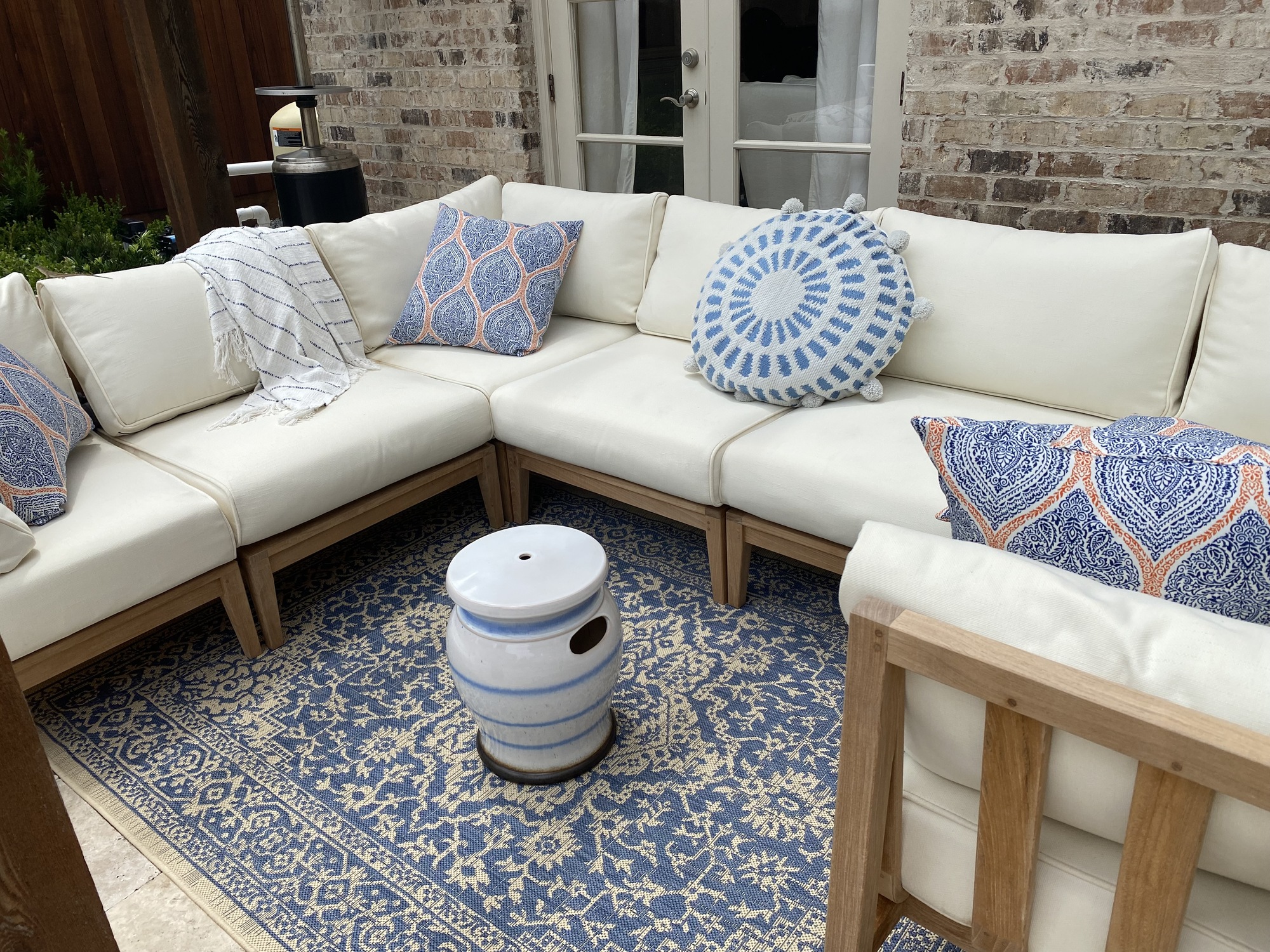 A Cozy, French-Country New Orleans Backyard and Pool - Photo 3