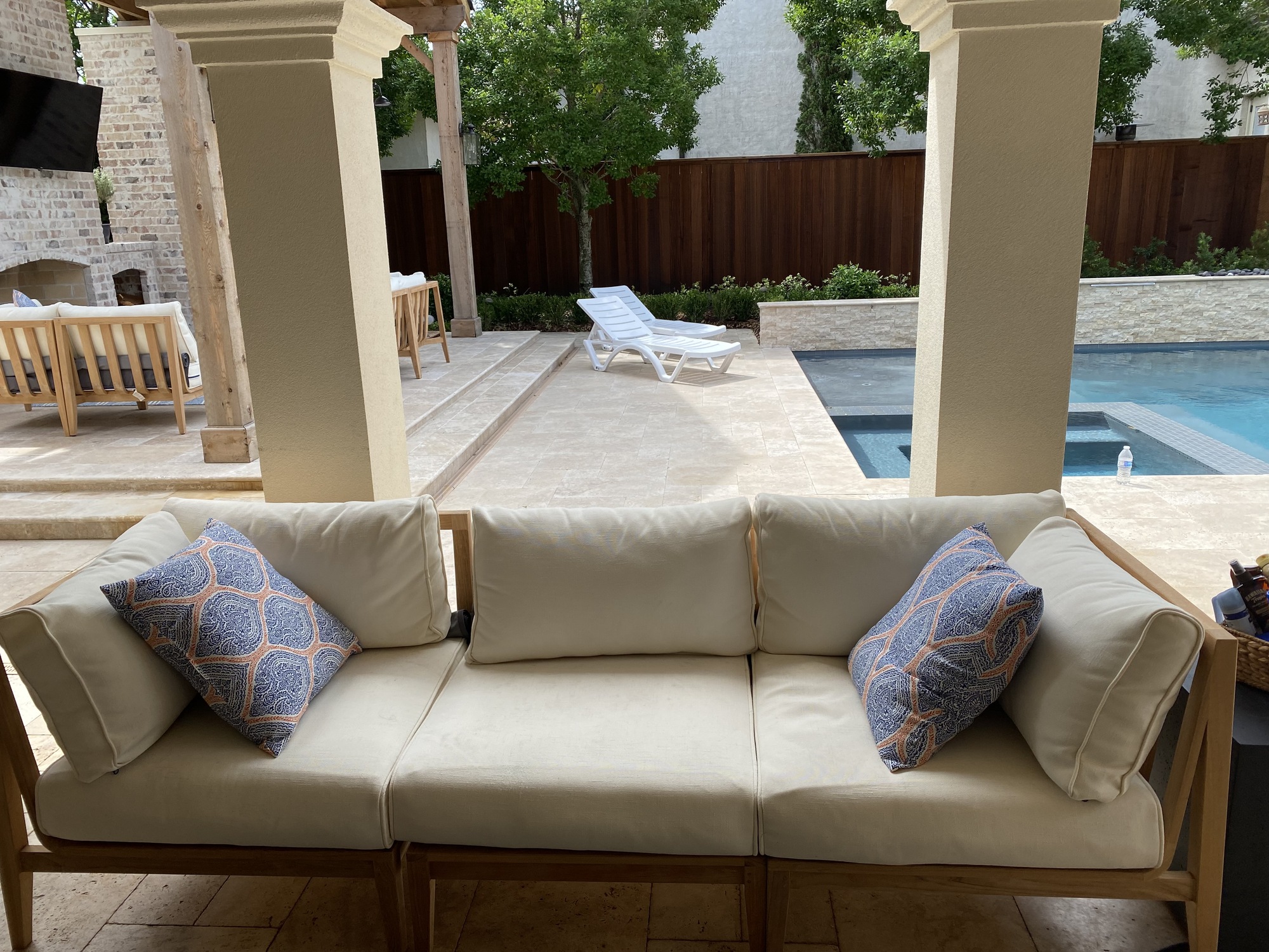 A Cozy, French-Country New Orleans Backyard and Pool - Photo 5