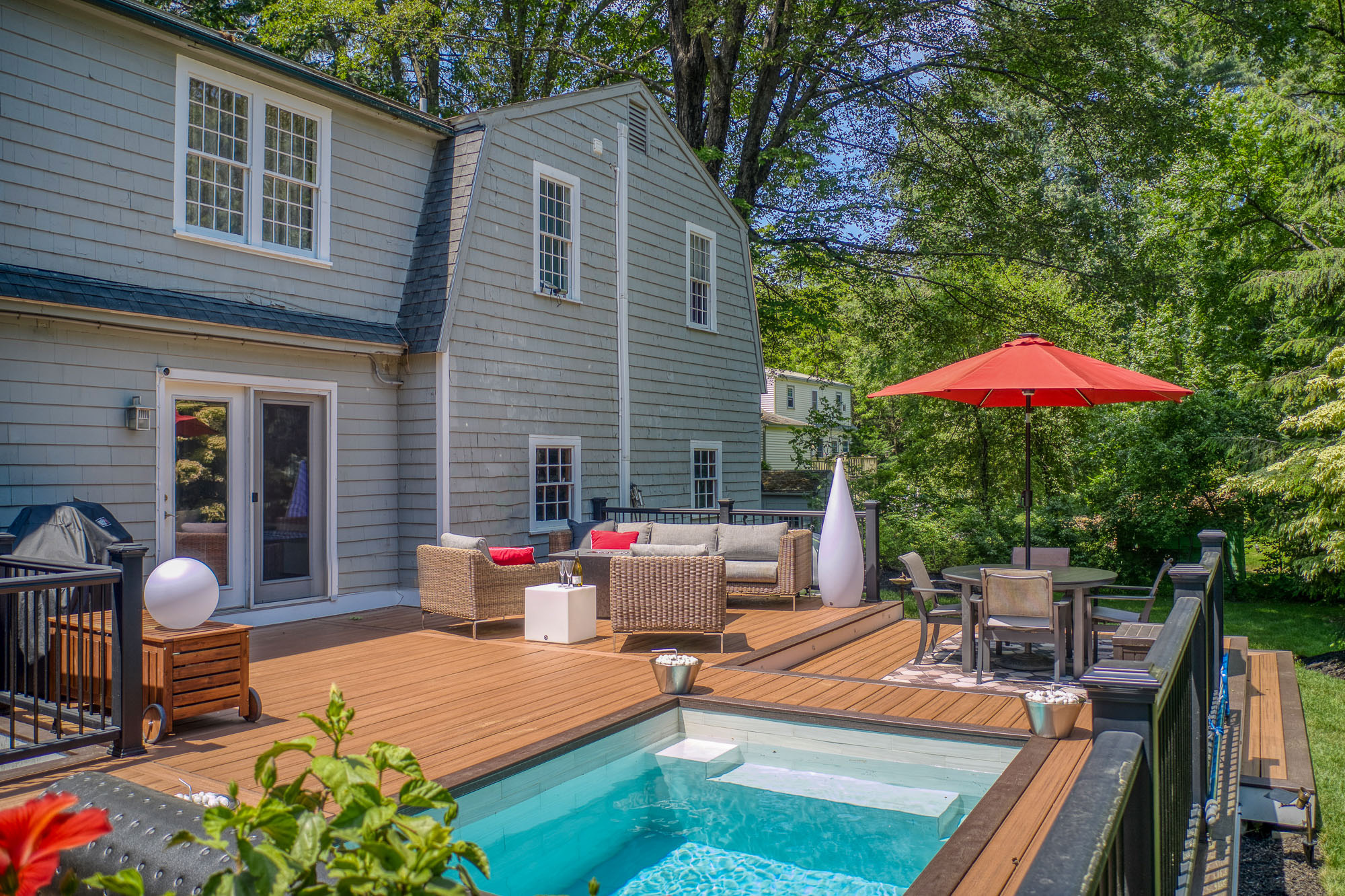 A Travel Buff’s At-Home Sanctuary (with Plunge Pool) in New Hampshire - Photo 2