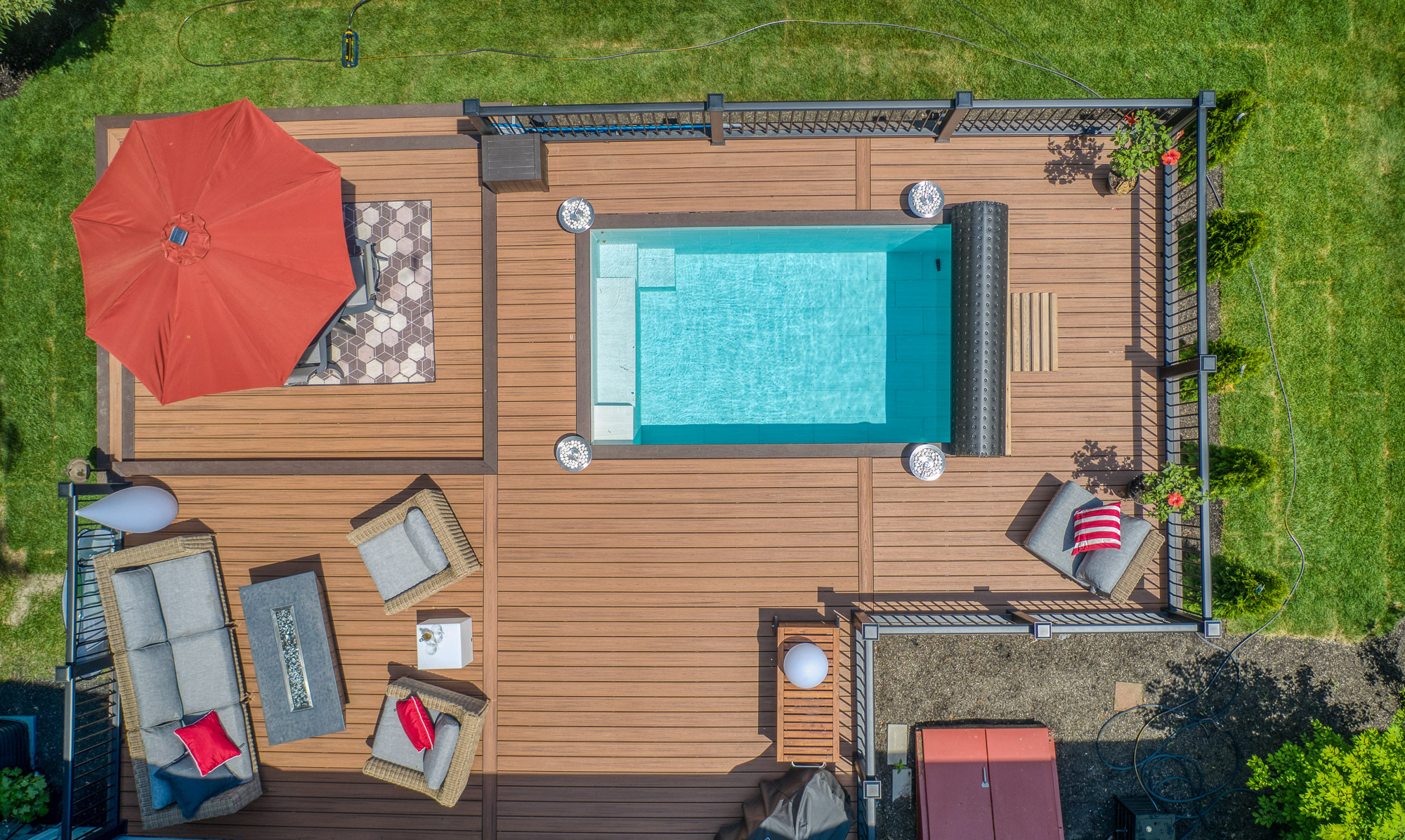 A Travel Buff’s At-Home Sanctuary (with Plunge Pool) in New Hampshire - Photo 3