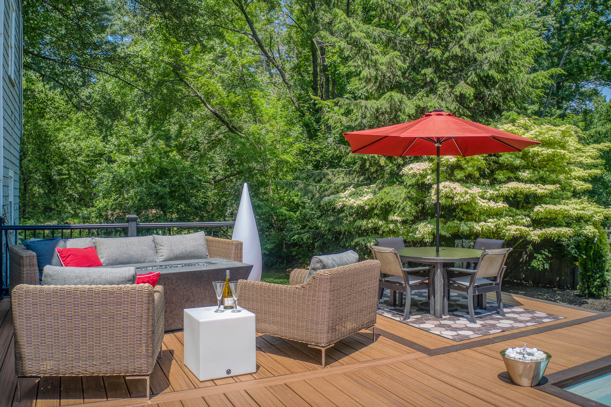 A Travel Buff’s At-Home Sanctuary (with Plunge Pool) in New Hampshire - Photo 7