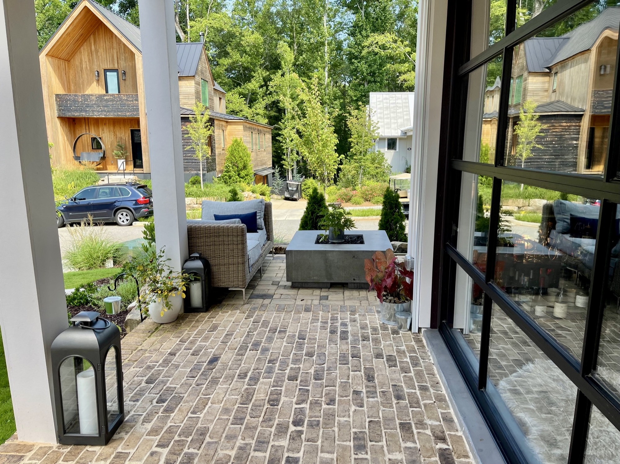 Indoor-Outdoor Comfort in Fulton County, Georgia - Photo 8