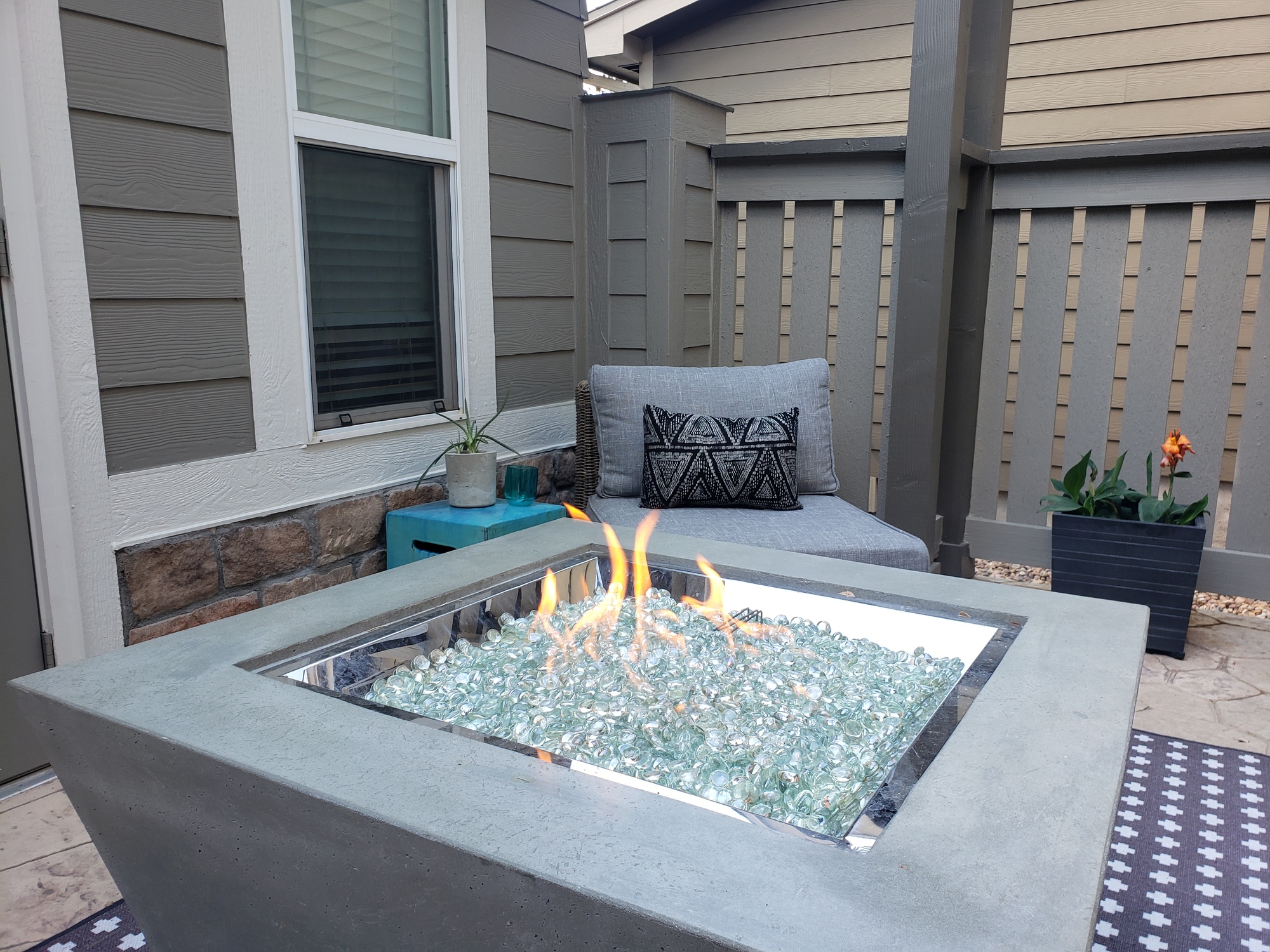 Entertainment-Ready Patio in Highlands Ranch, CO - Photo 2