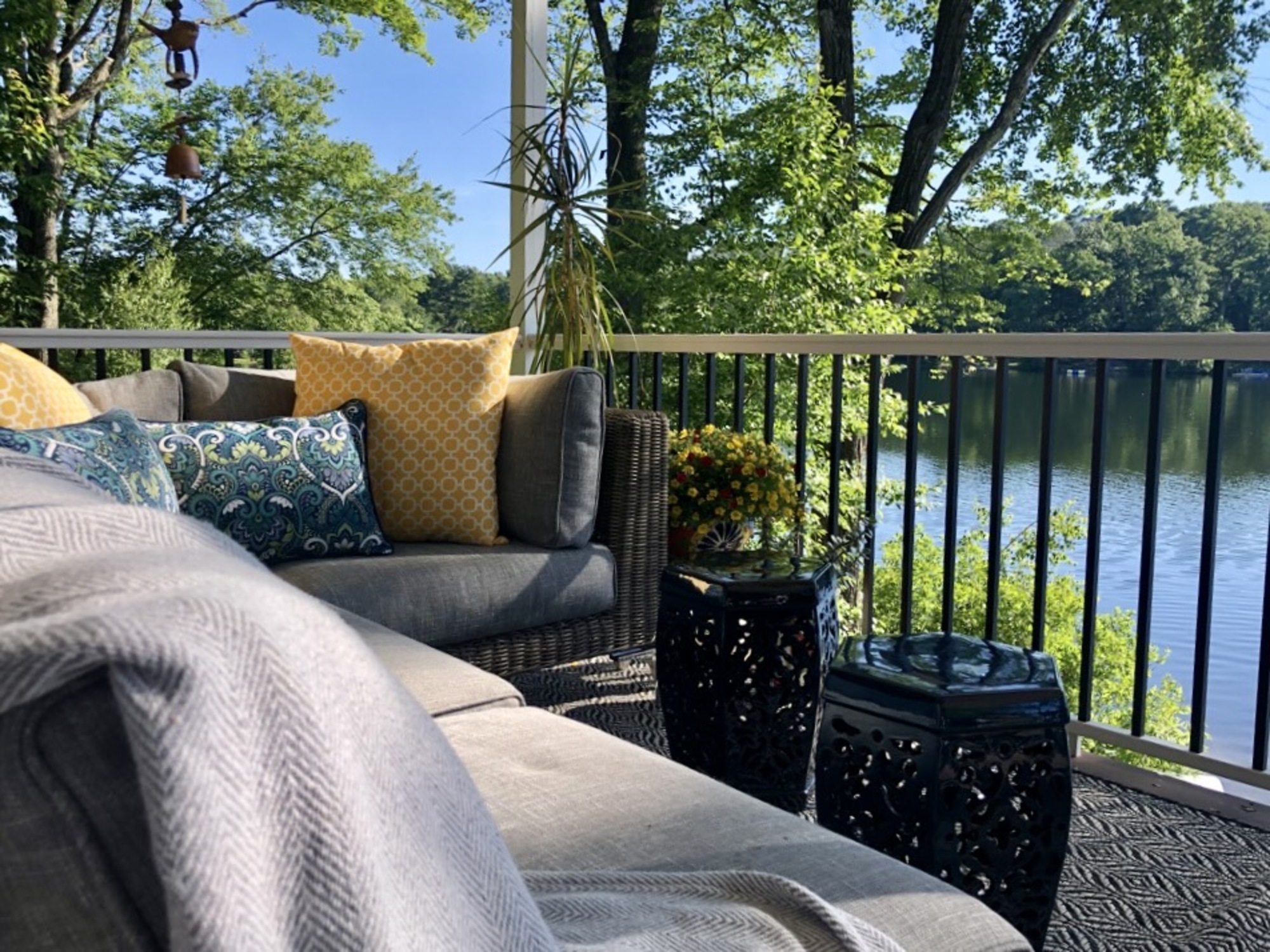 A Retiree’s Wrap Around Porch with Lake Views - Photo 3