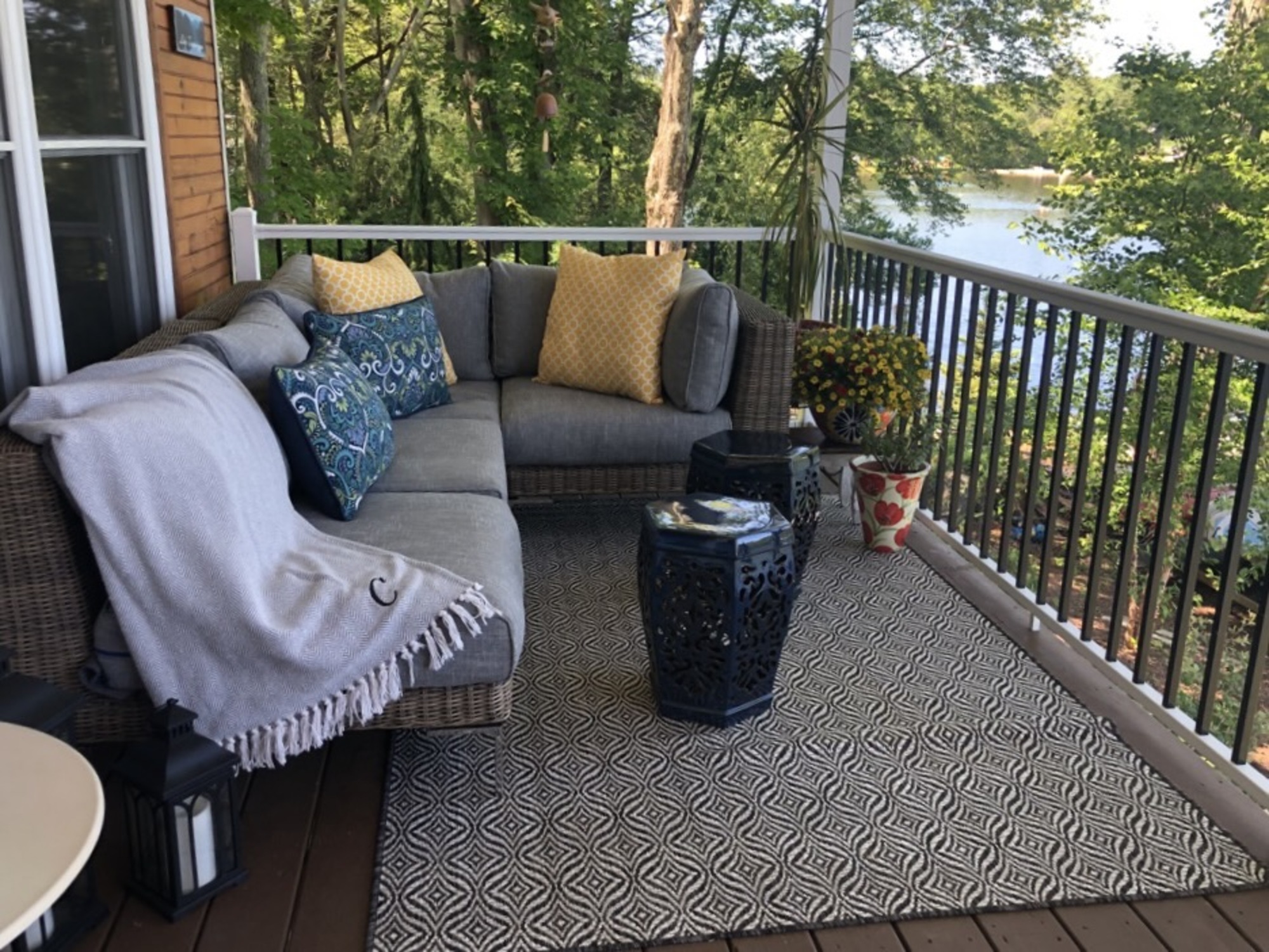 A Retiree’s Wrap Around Porch with Lake Views - Photo 4
