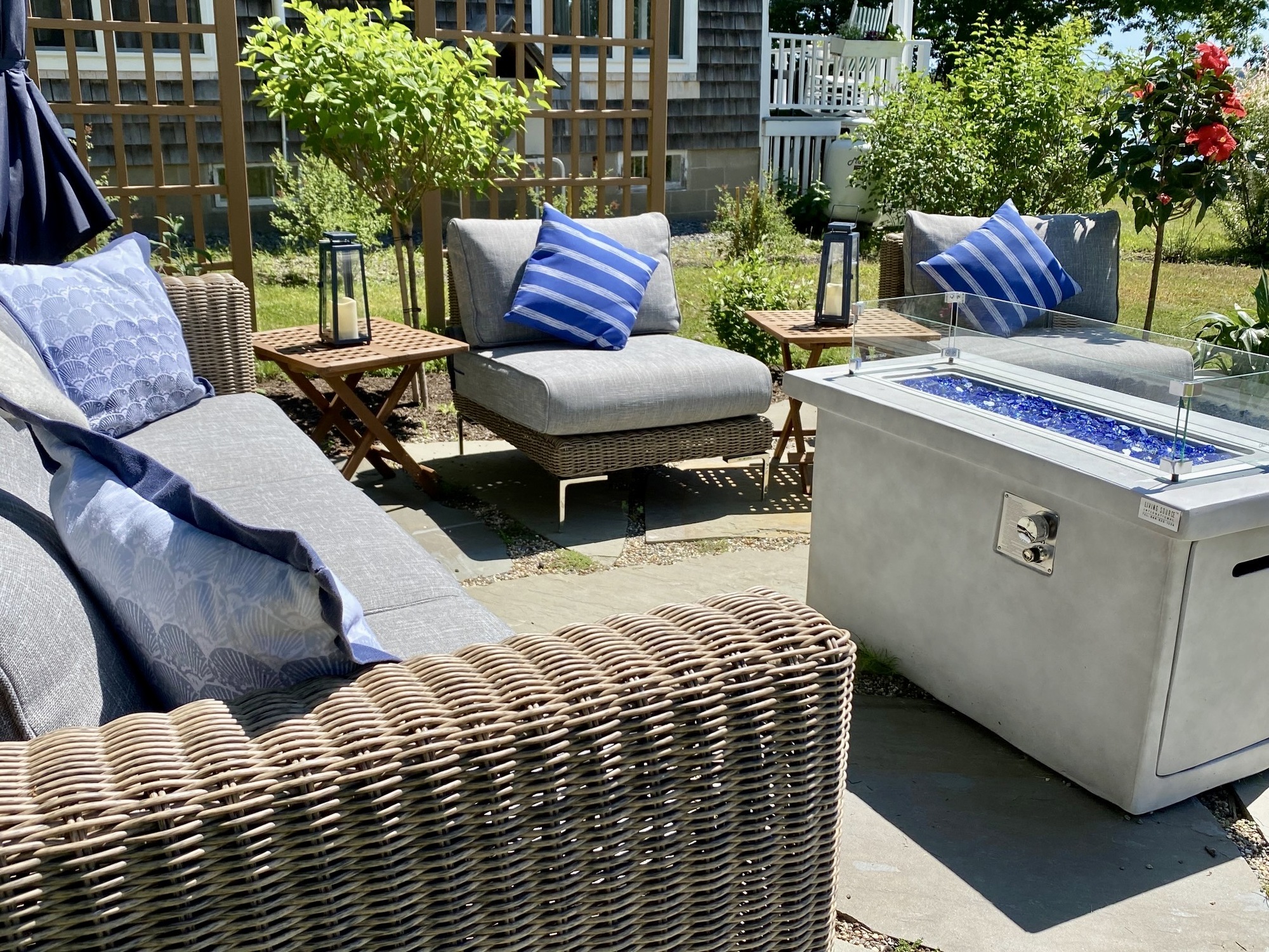 A Sensory Experience on a Bluestone Patio Overlooking Casco Bay - Photo 7