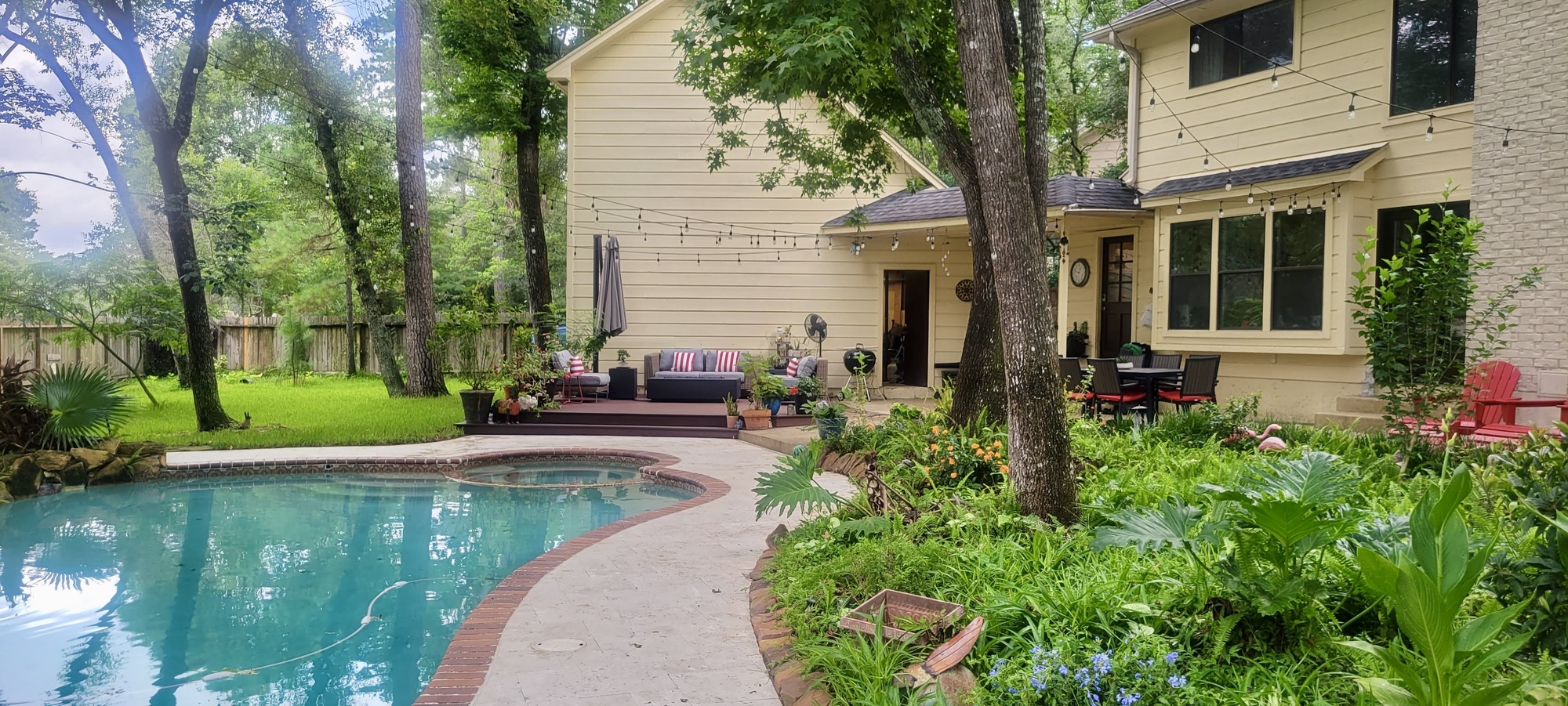 An Environmental Lawyer and Jeweler’s Lush Texas Retreat - Photo 5