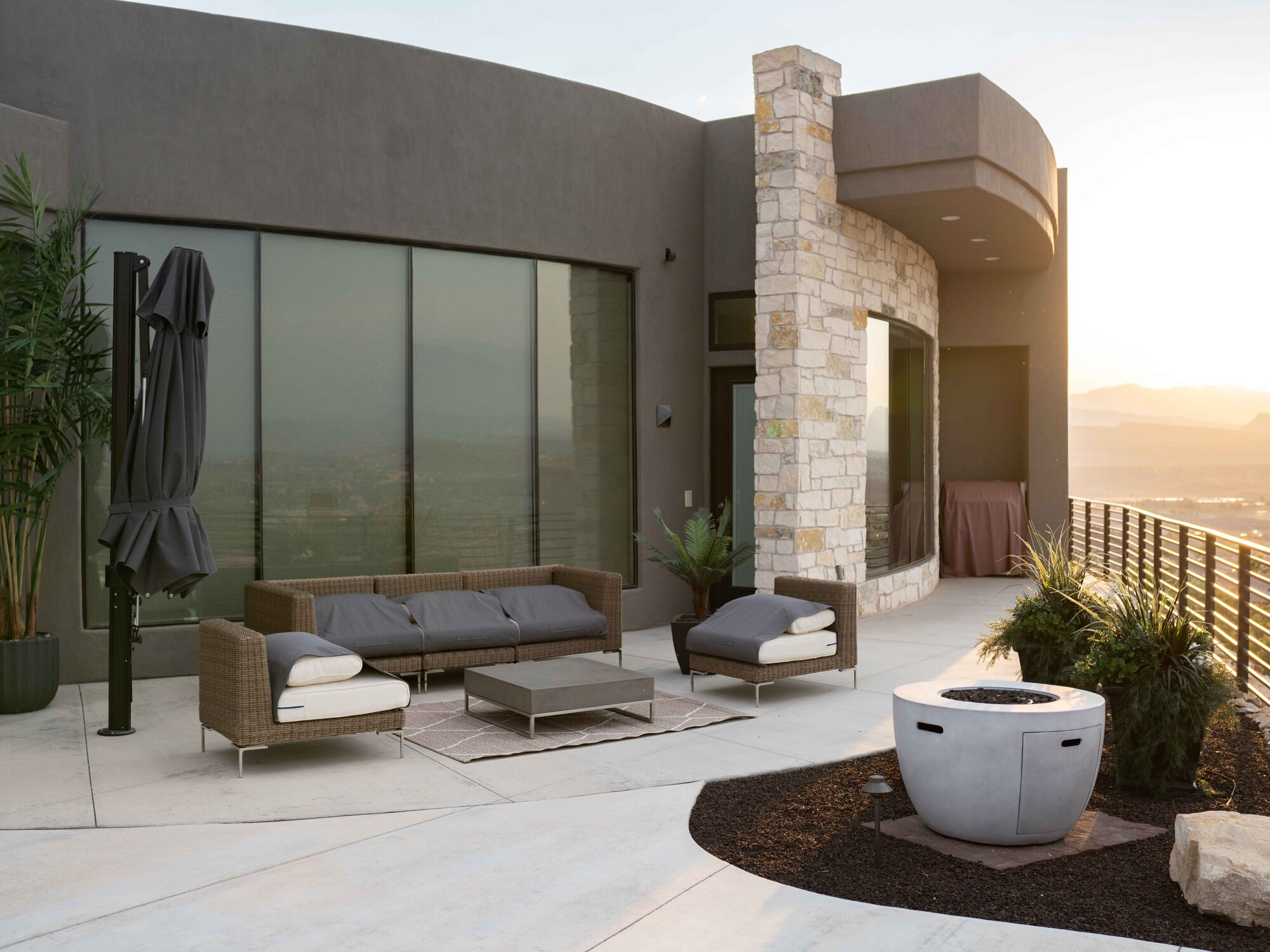 A Marathoner’s Modern Hilltop Patio in Utah - Photo 8