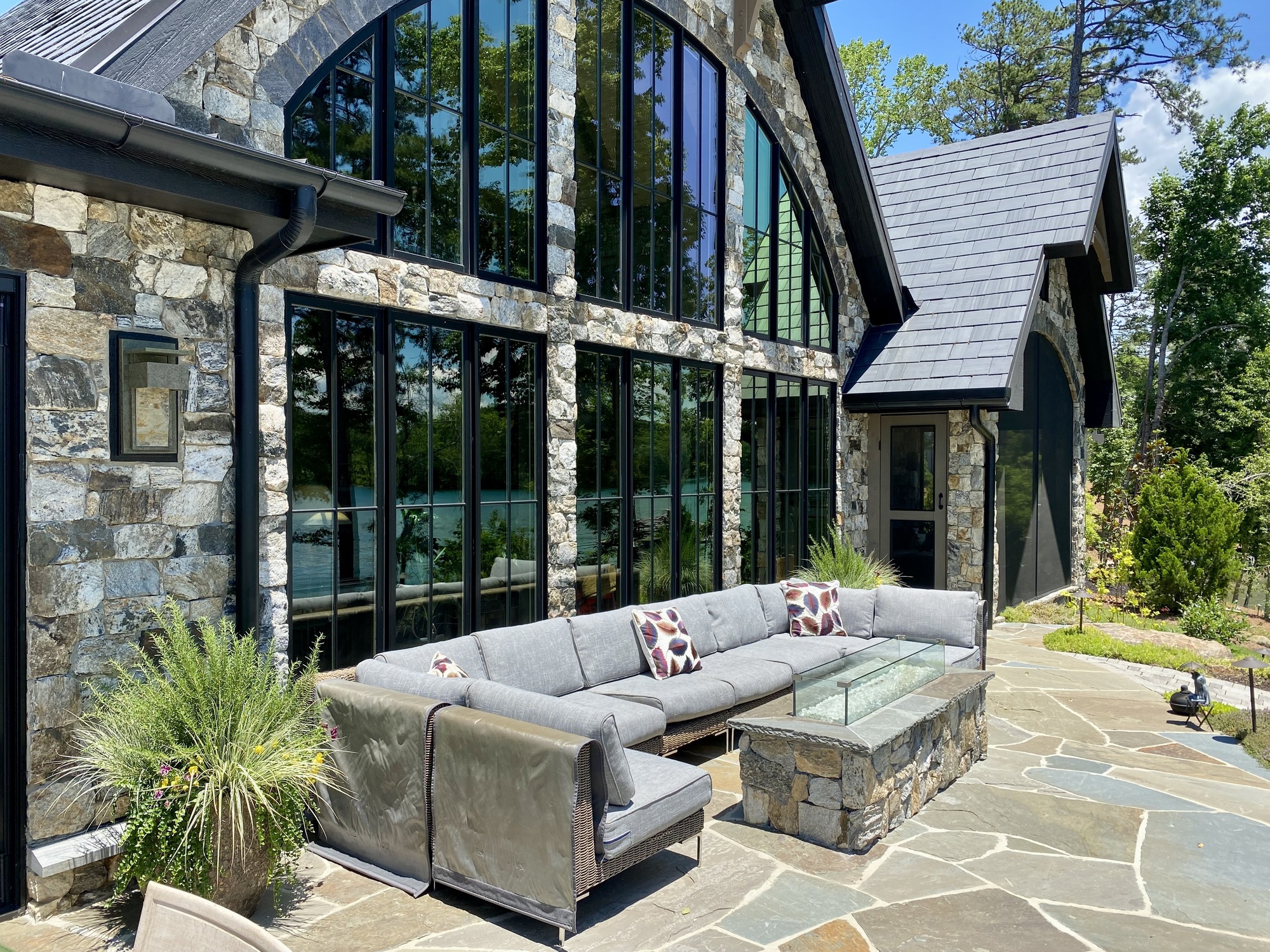 Waterfront Patio in South Carolina - Photo 8