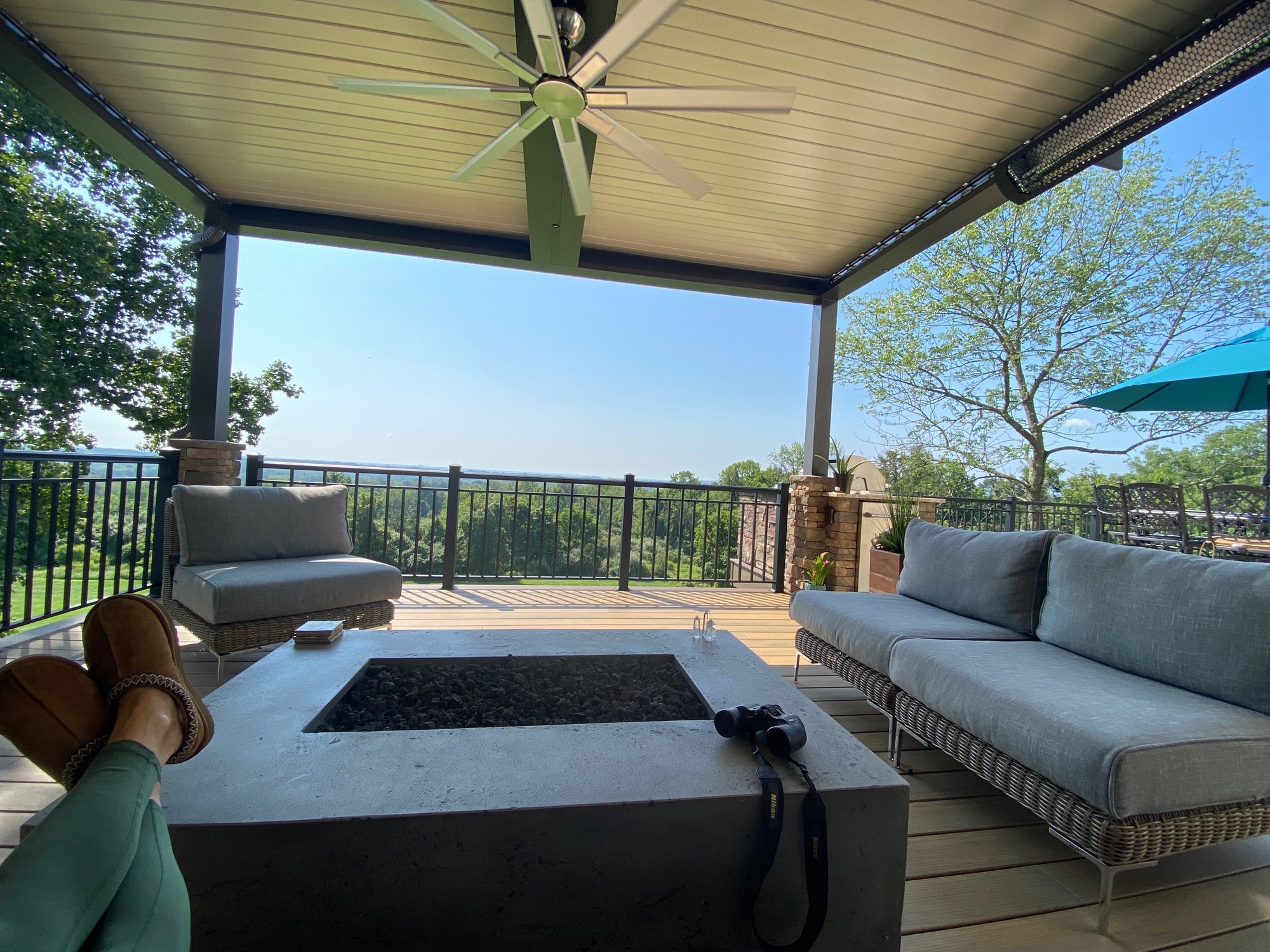 A Modern Deck Designed for Every Season - Photo 3