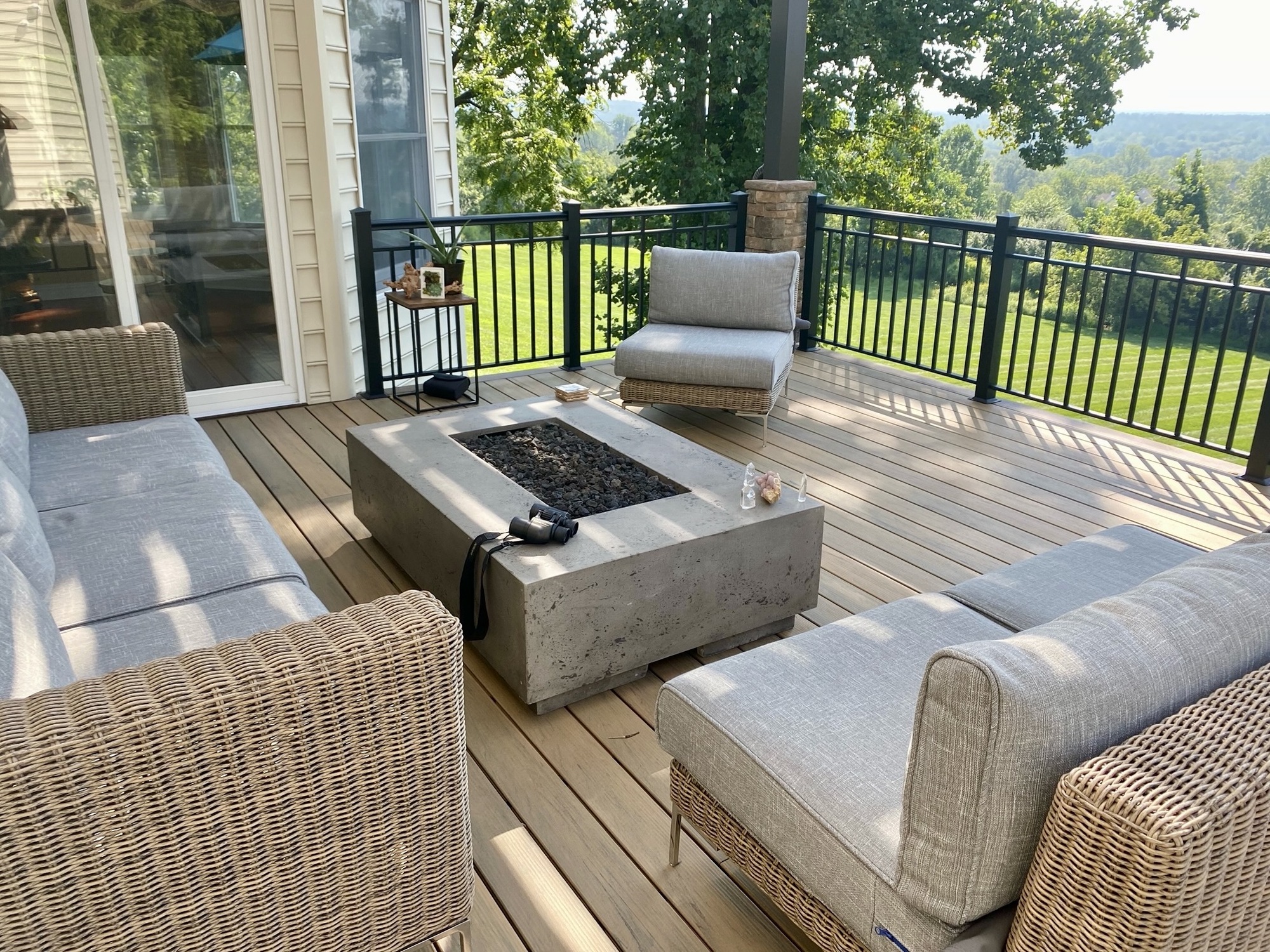 A Modern Deck Designed for Every Season - Photo 4